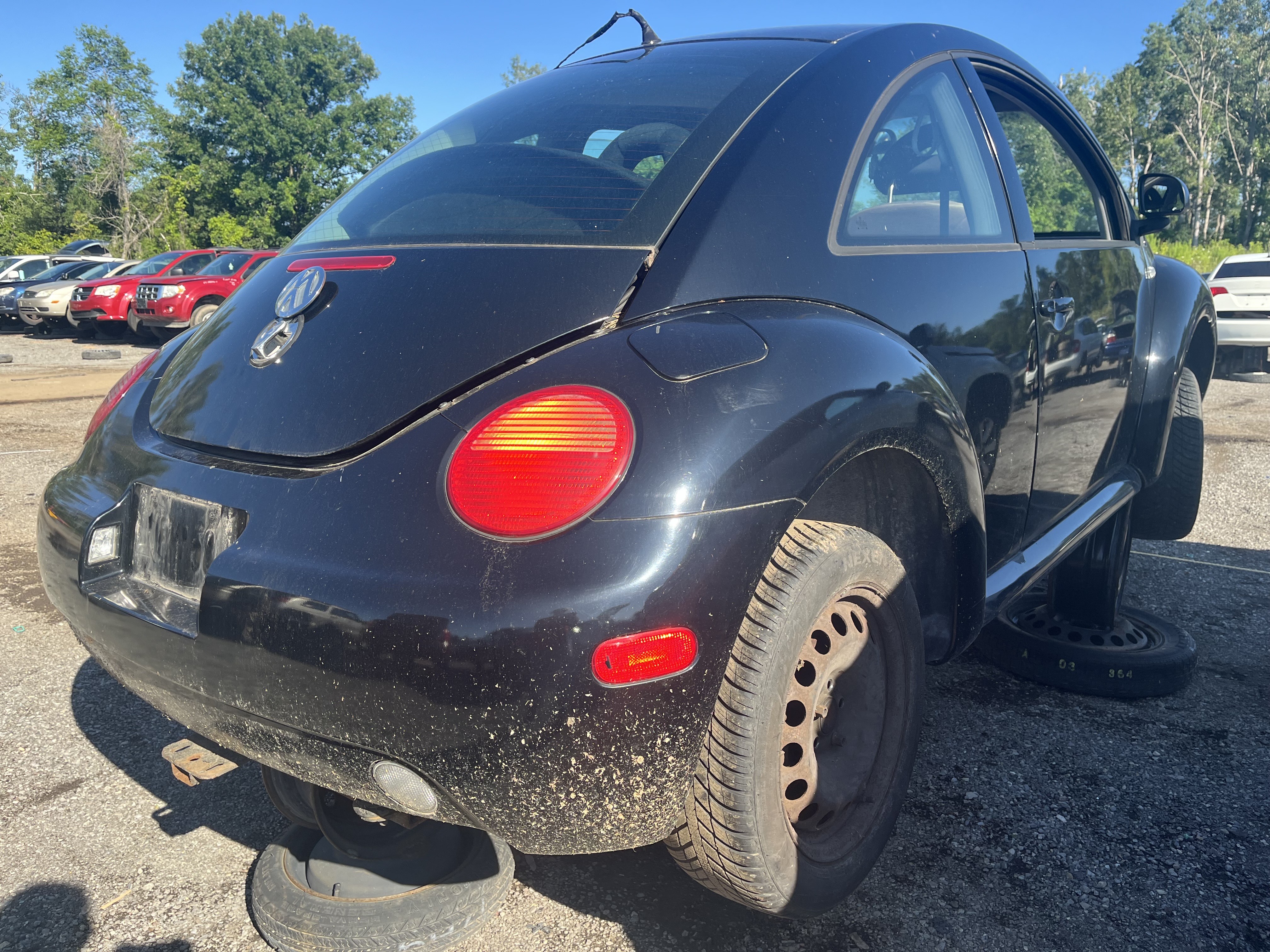 VOLKSWAGEN NEW BEETLE 2000