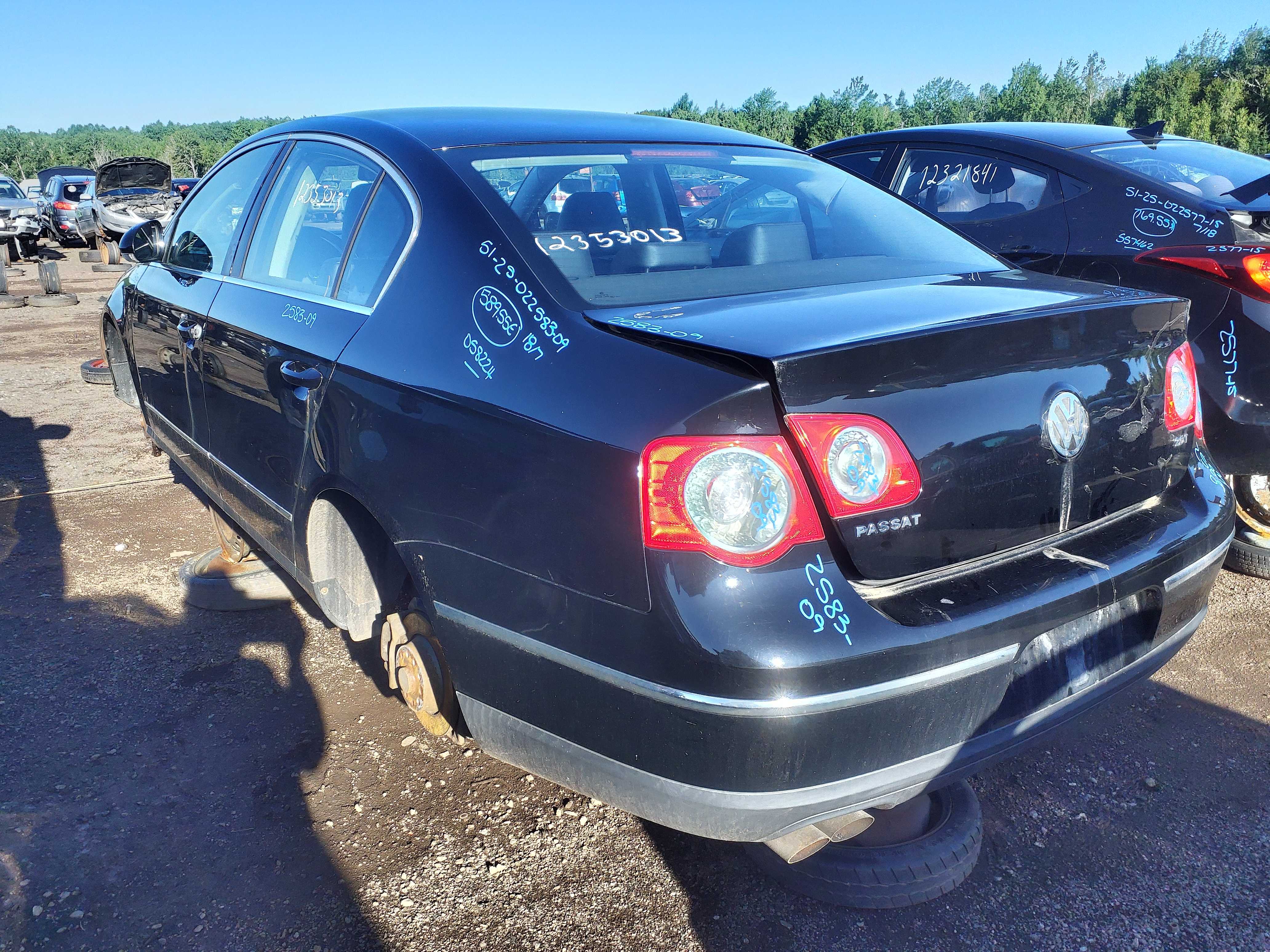 VOLKSWAGEN PASSAT 2009