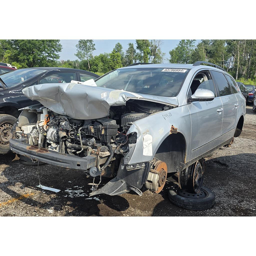 VOLKSWAGEN PASSAT 2010