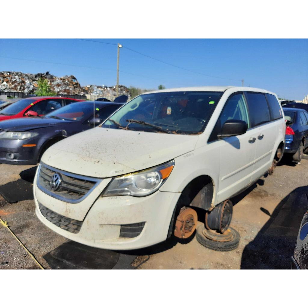 VOLKSWAGEN ROUTAN 2011