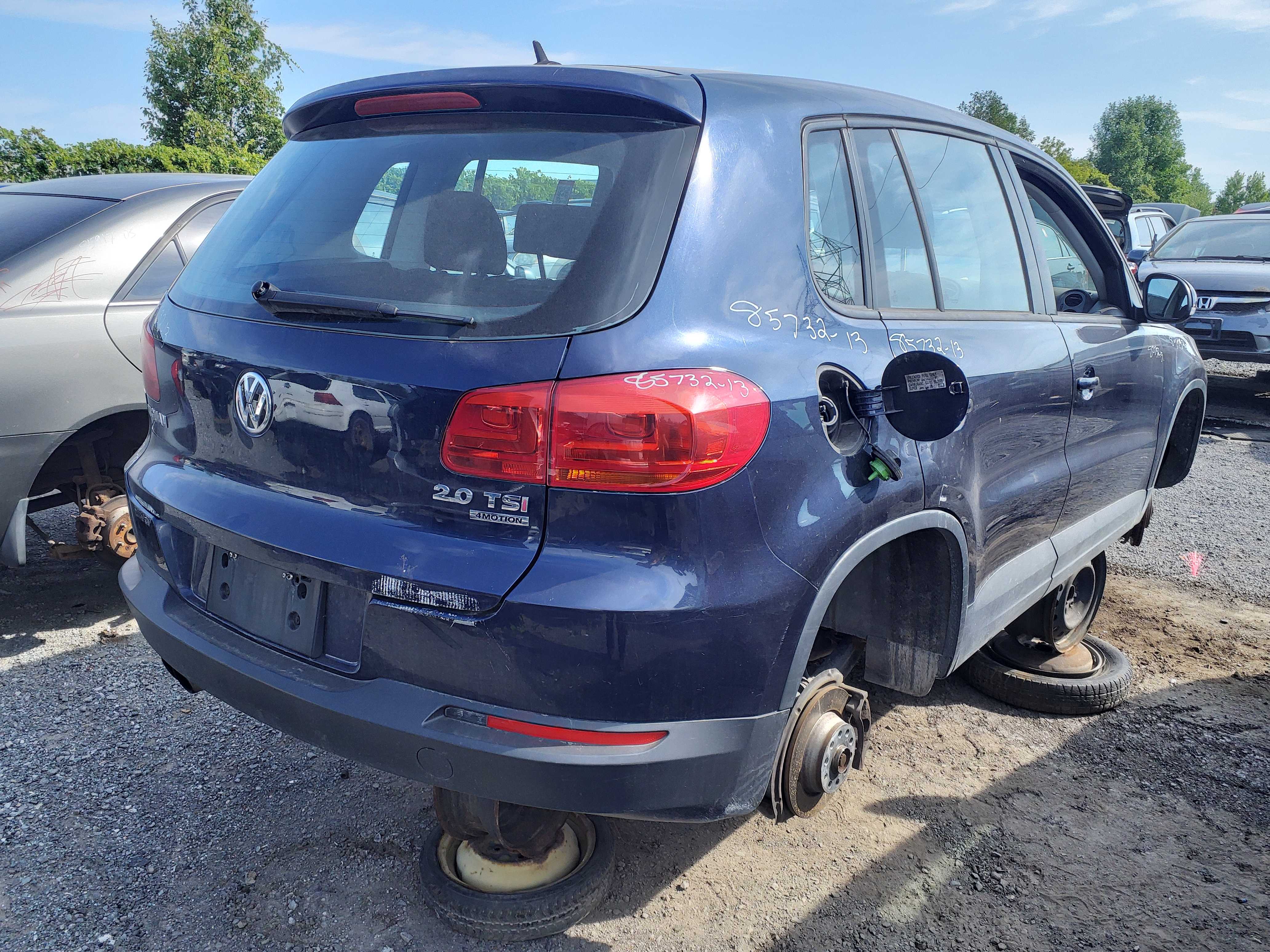 VOLKSWAGEN TIGUAN 2013
