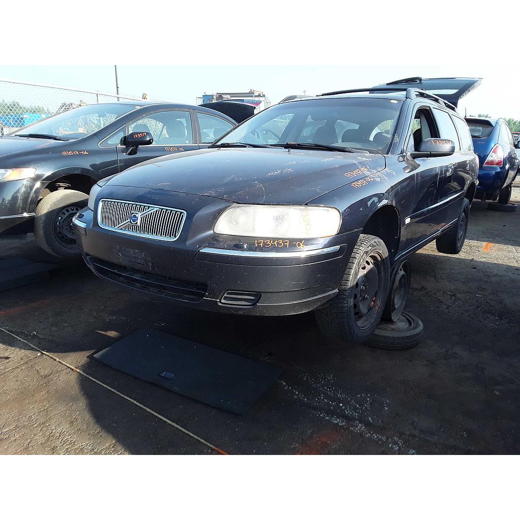 VOLVO V70 2006