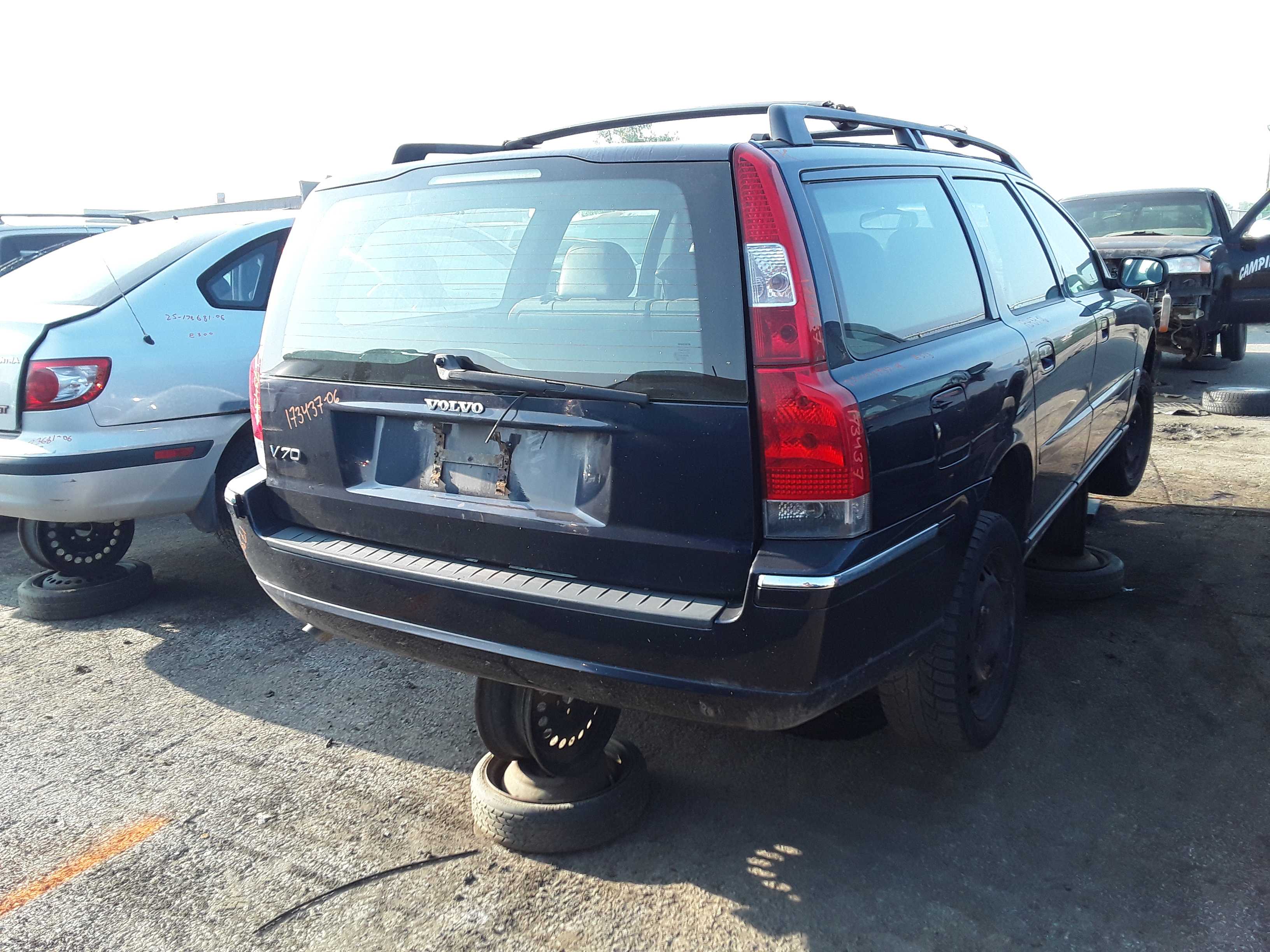 VOLVO V70 2006
