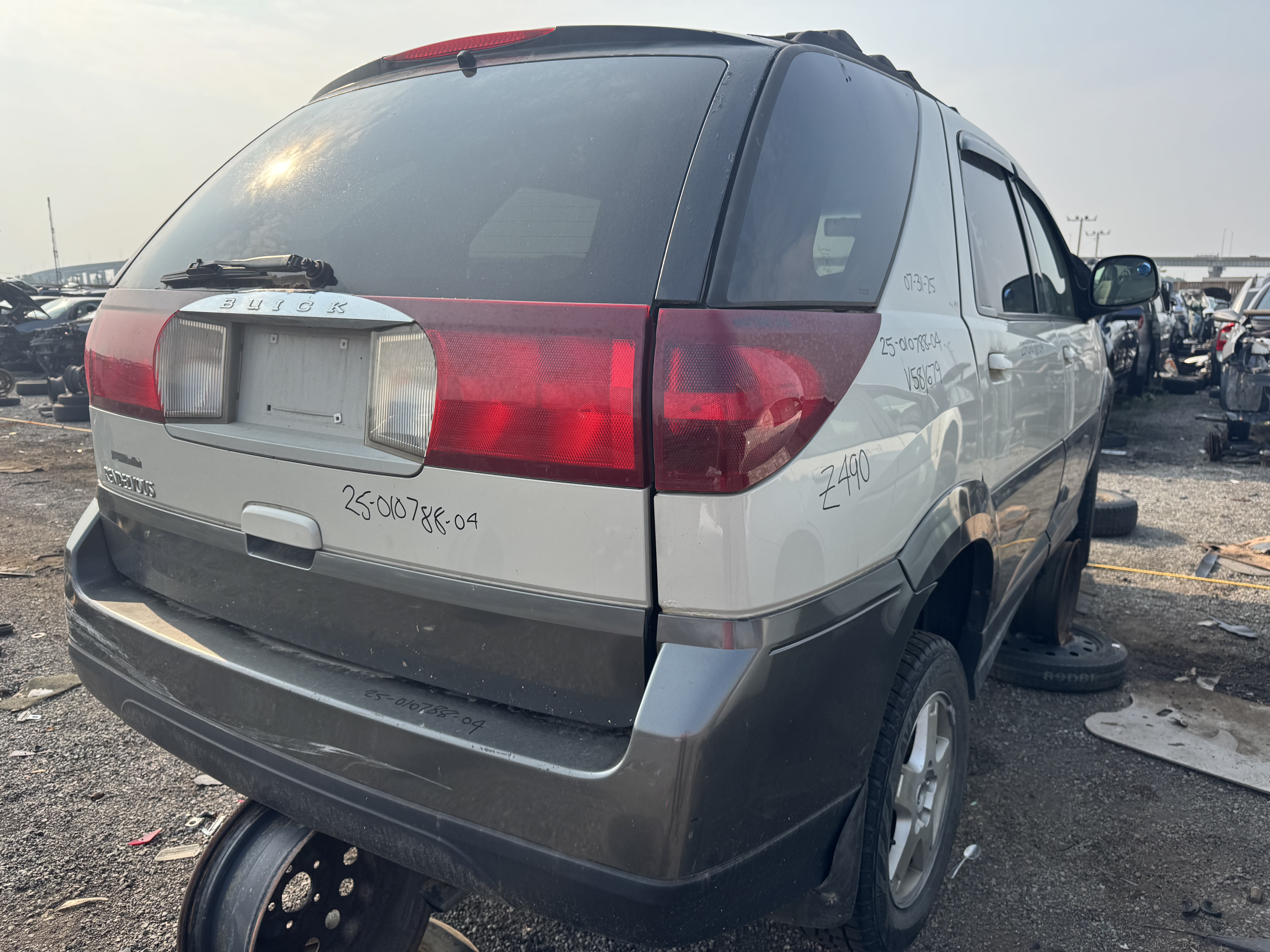 BUICK RENDEZVOUS 2004