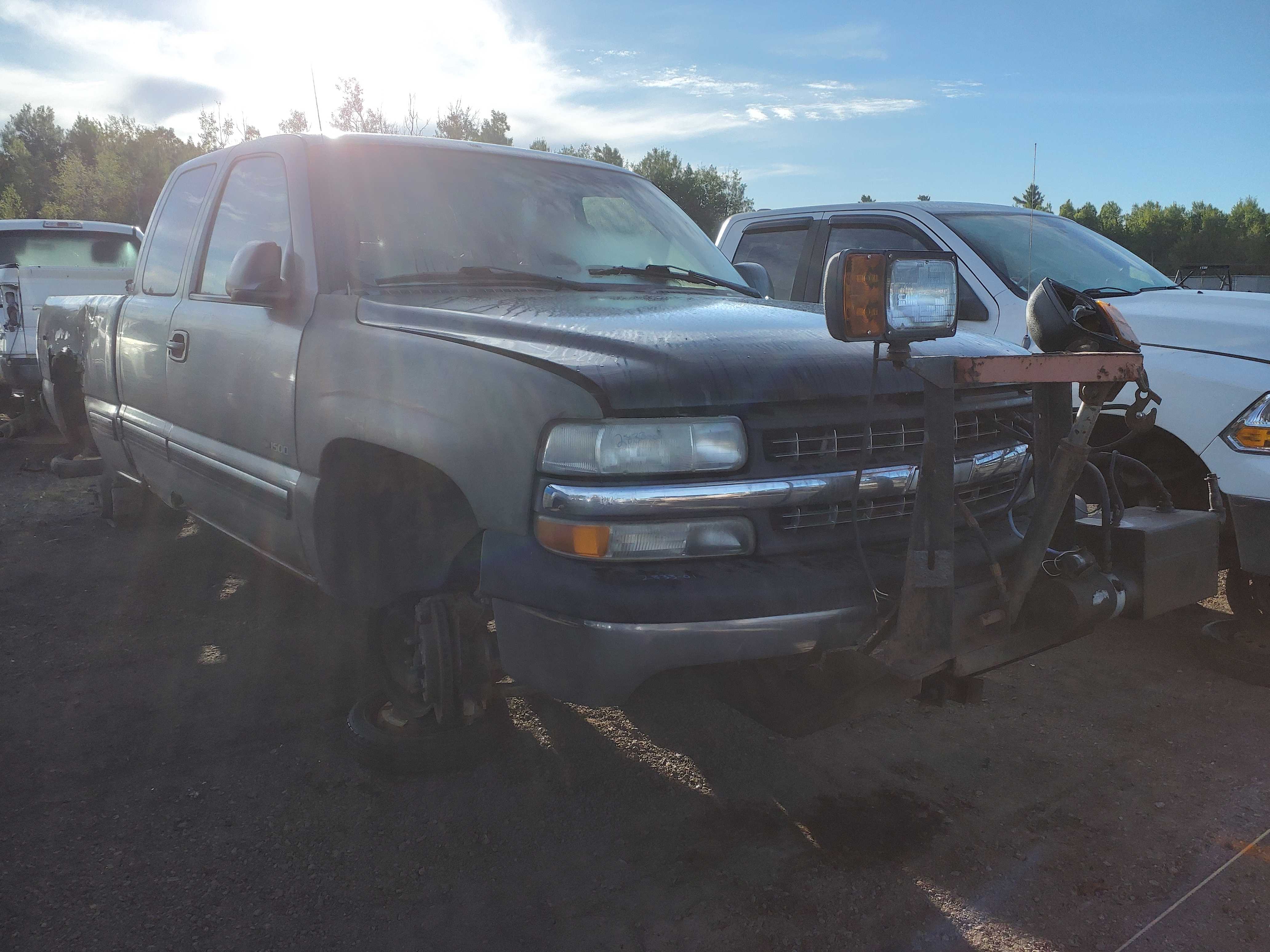 CHEVROLET 1500 PICKUPS 2001