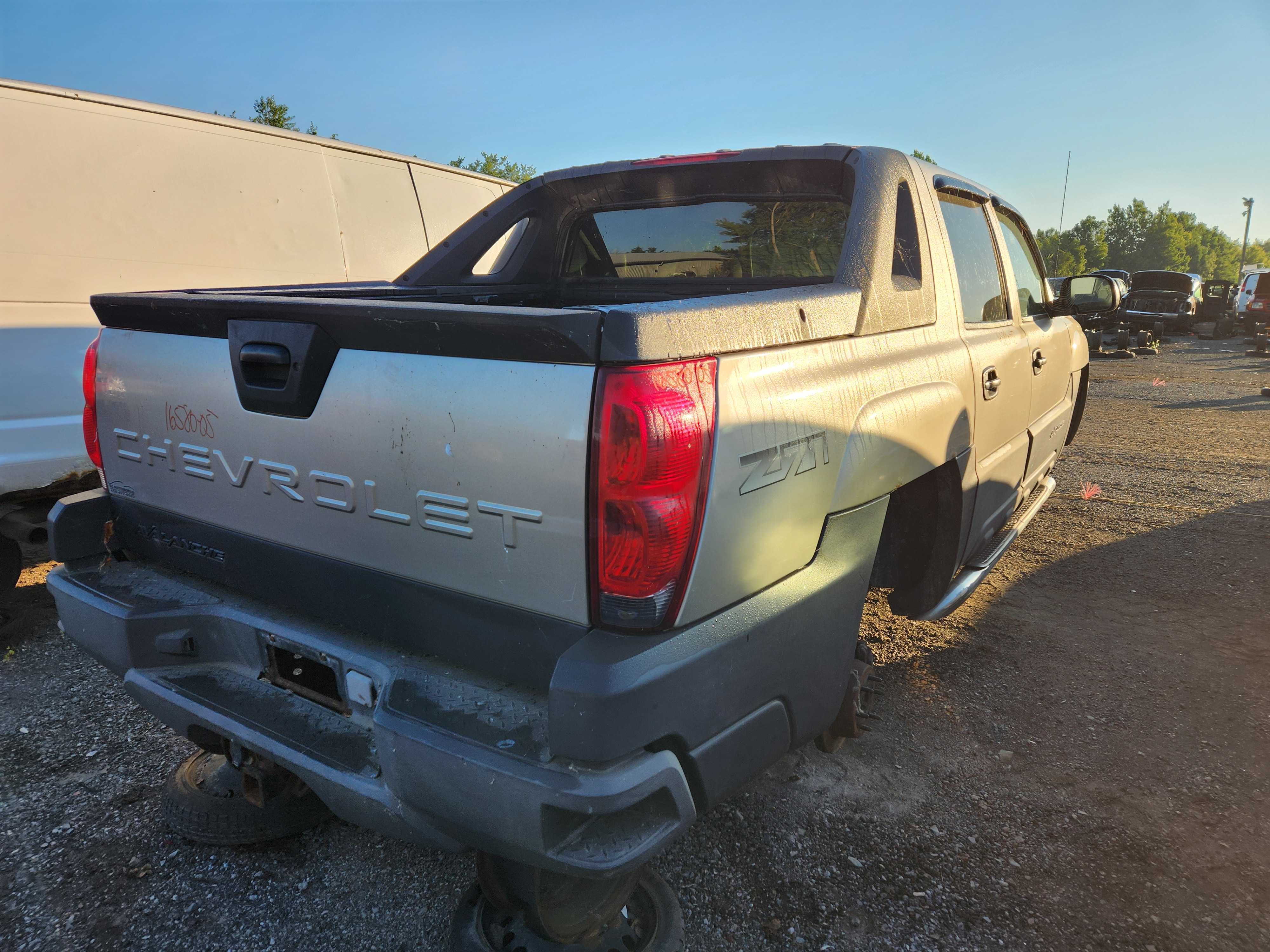 CHEVROLET AVALANCHE 2005
