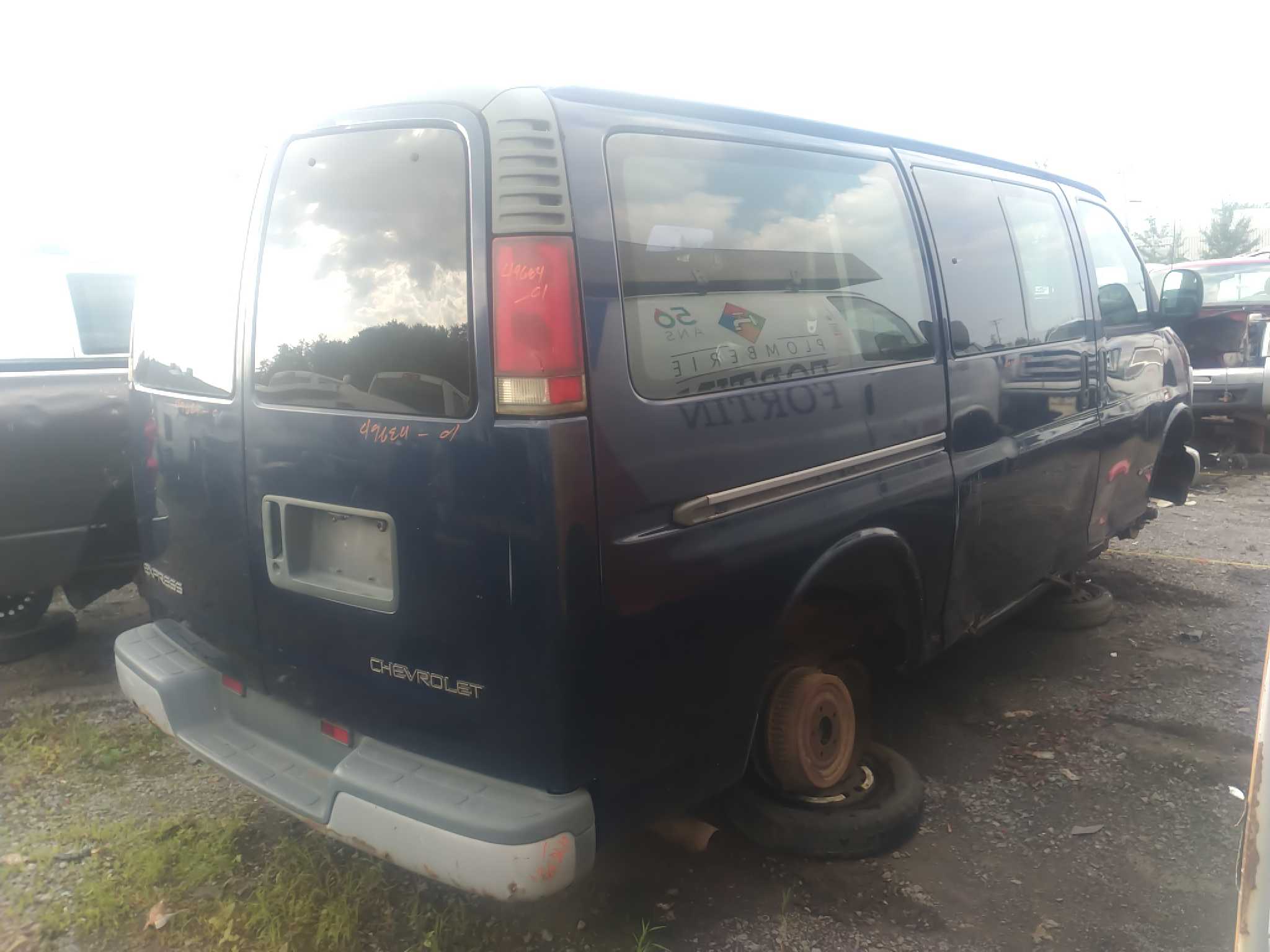 CHEVROLET EXPRESS VAN 2001