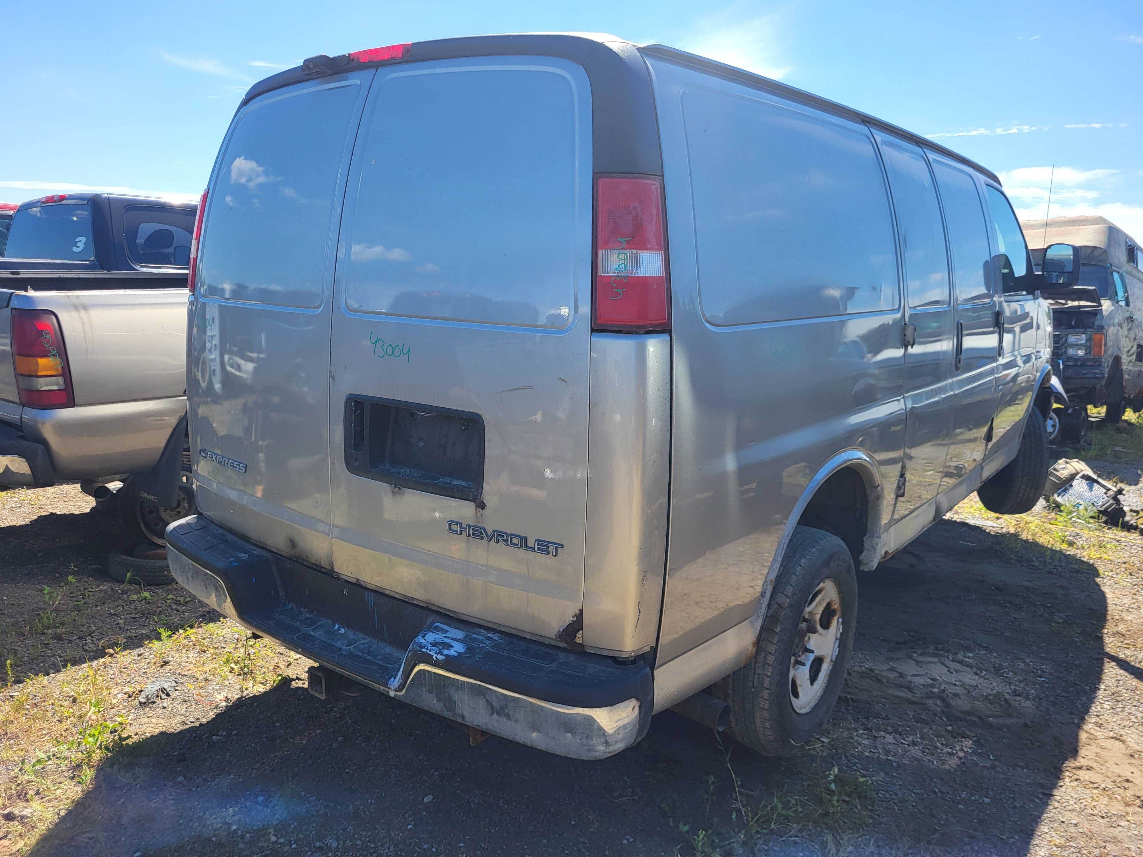 CHEVROLET EXPRESS VAN 2003