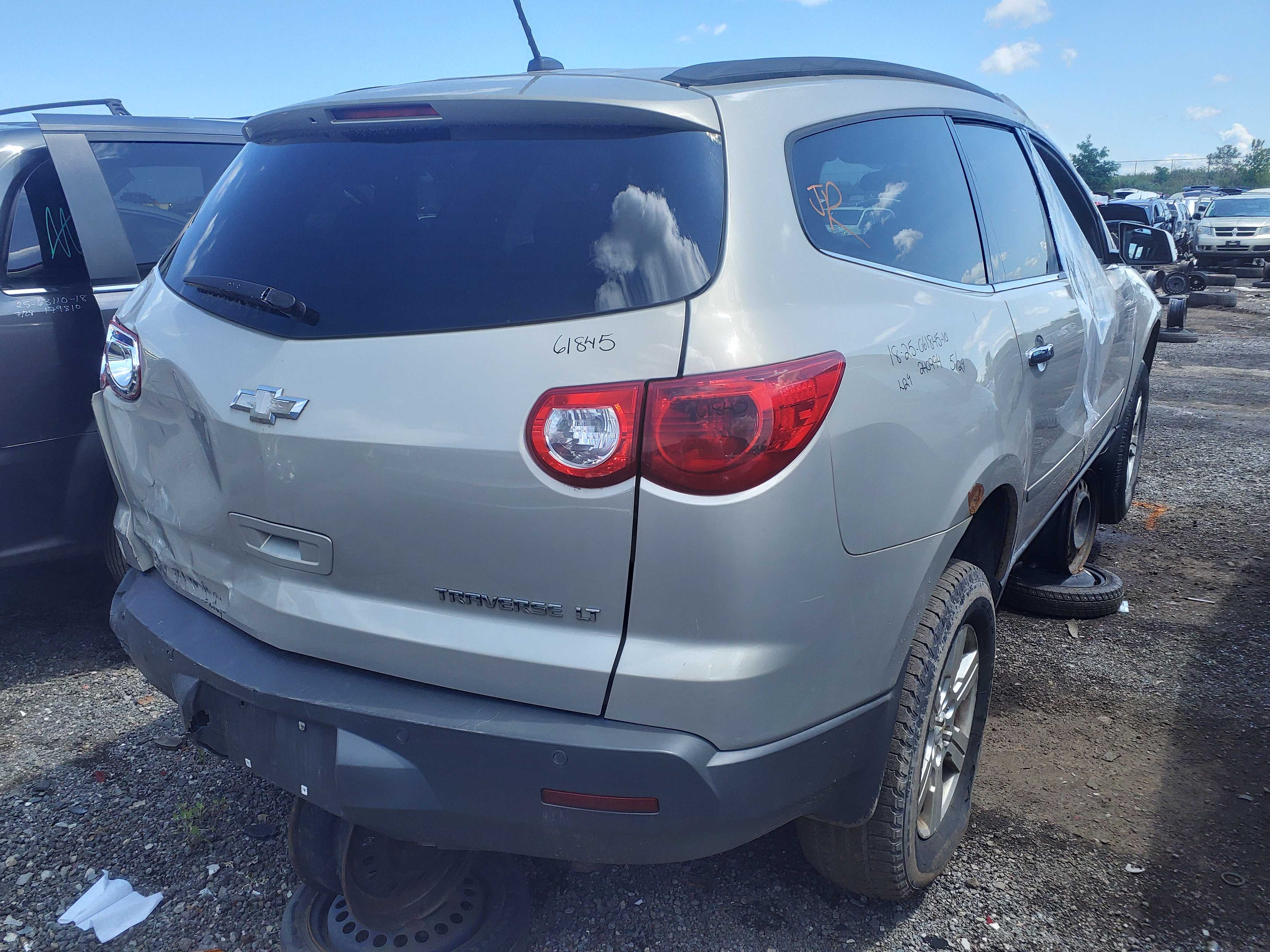 CHEVROLET TRAVERSE 2010