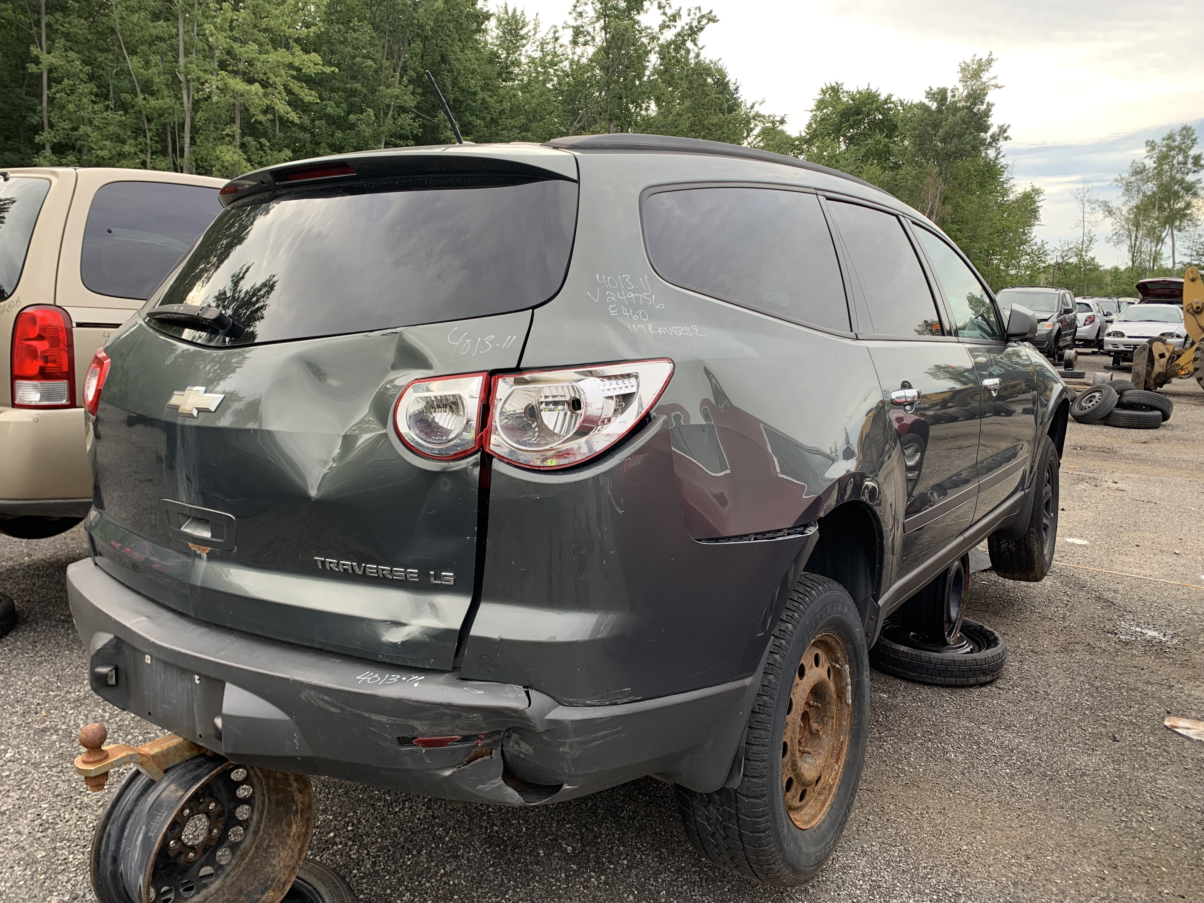 CHEVROLET TRAVERSE 2011