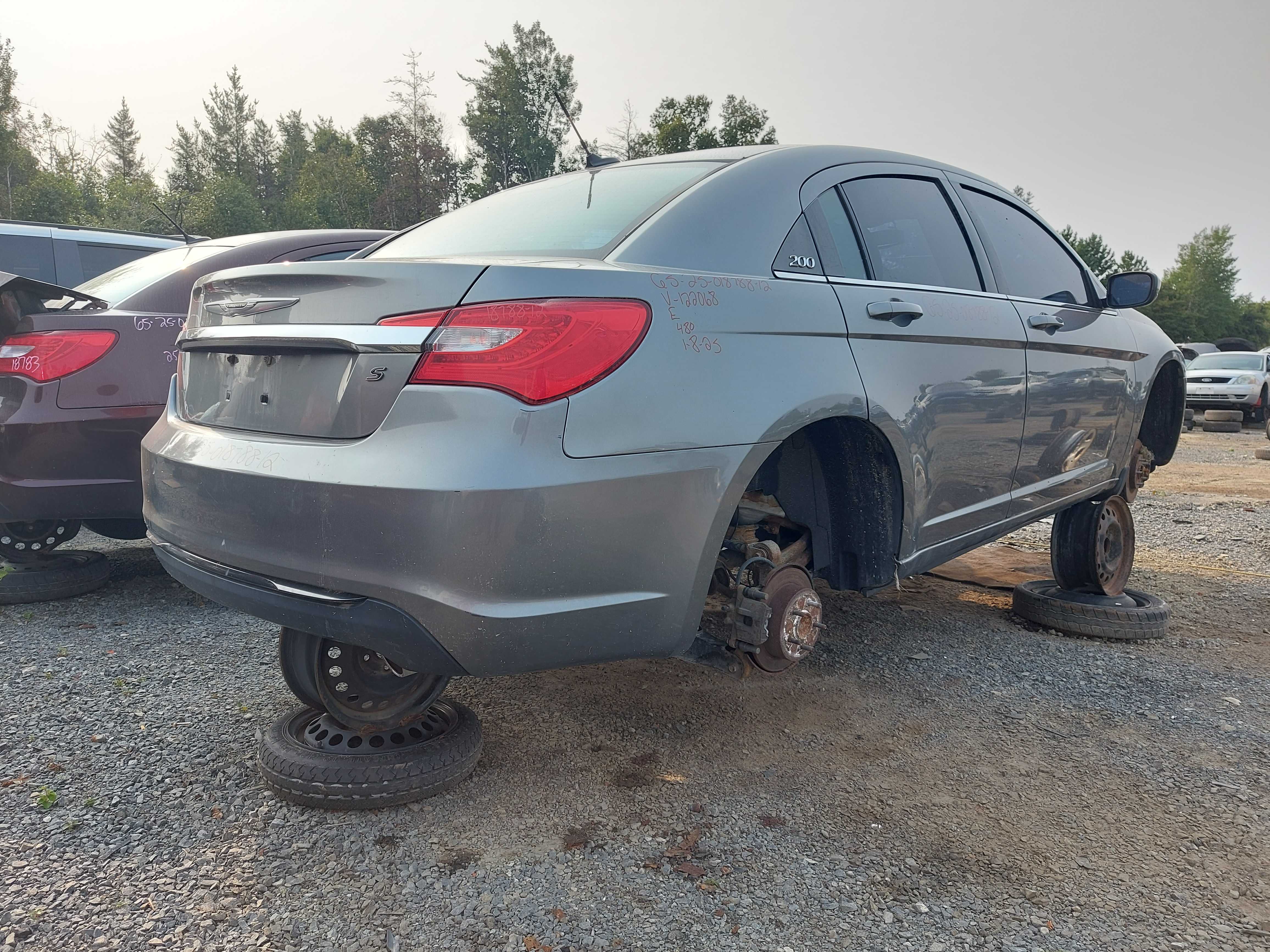 CHRYSLER 200 2012