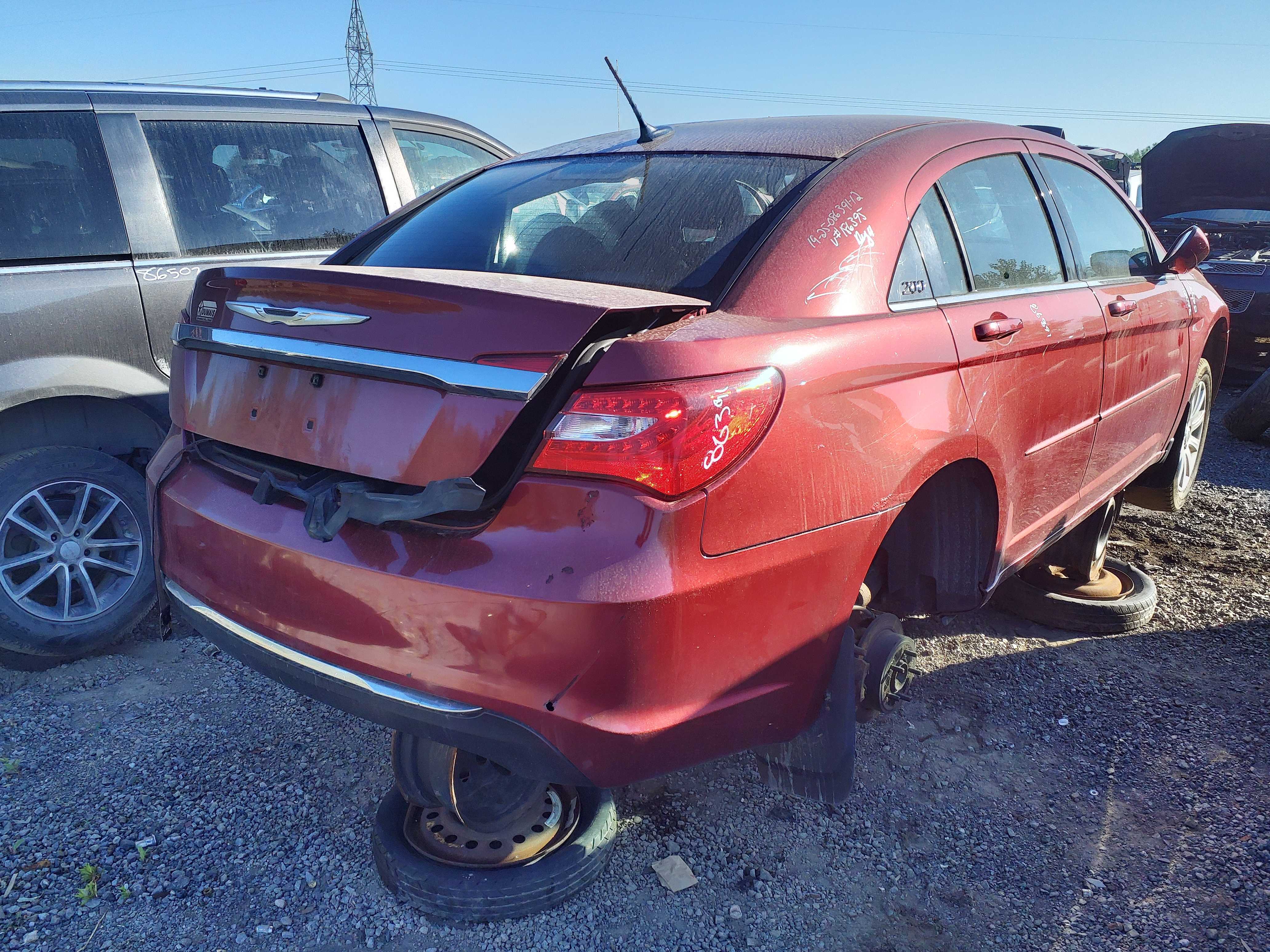 CHRYSLER 200 2012