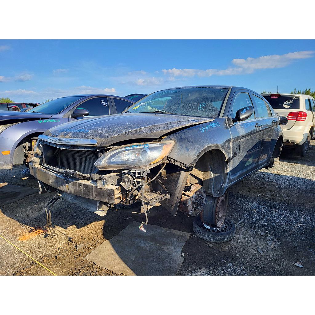 CHRYSLER 200 2013