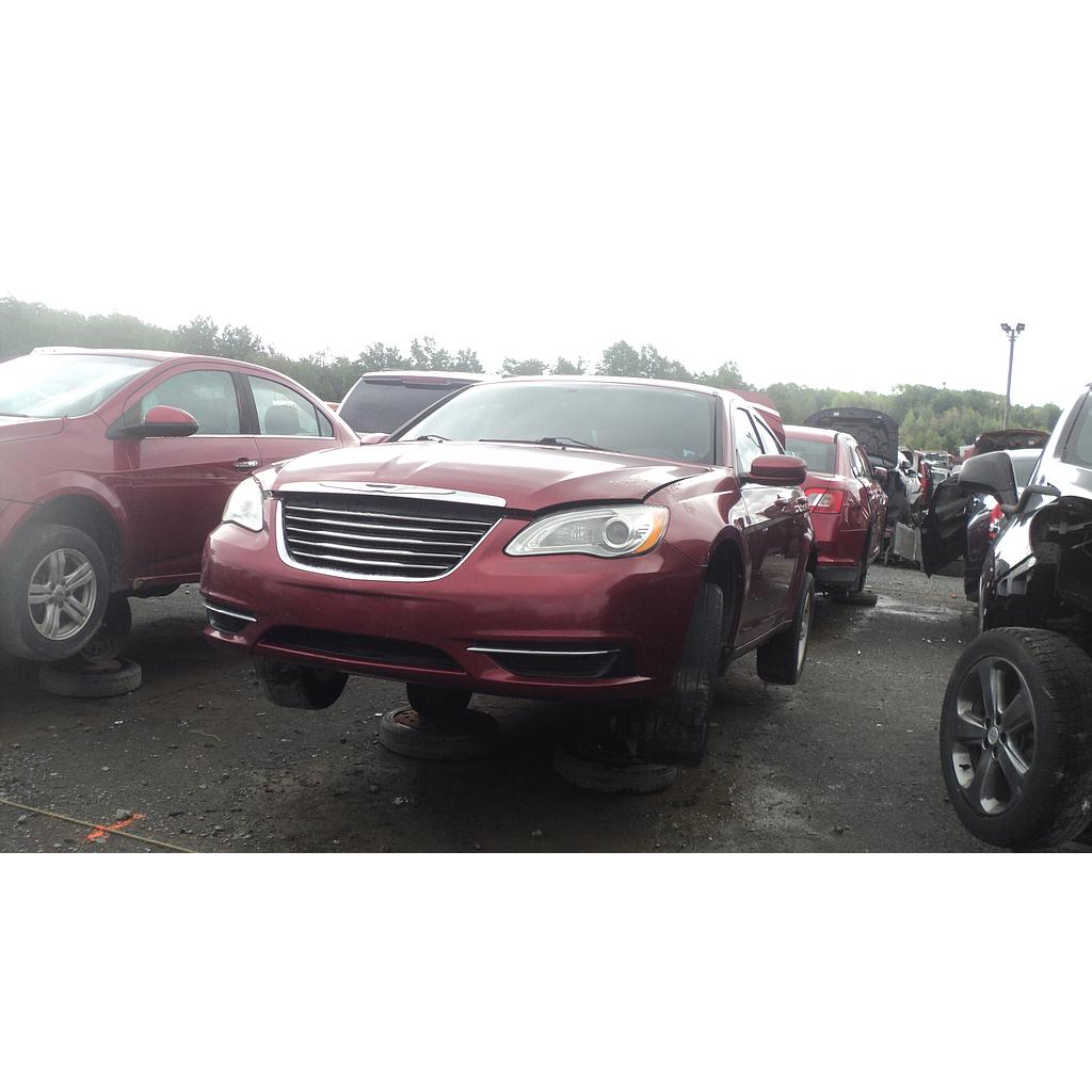 CHRYSLER 200 2013