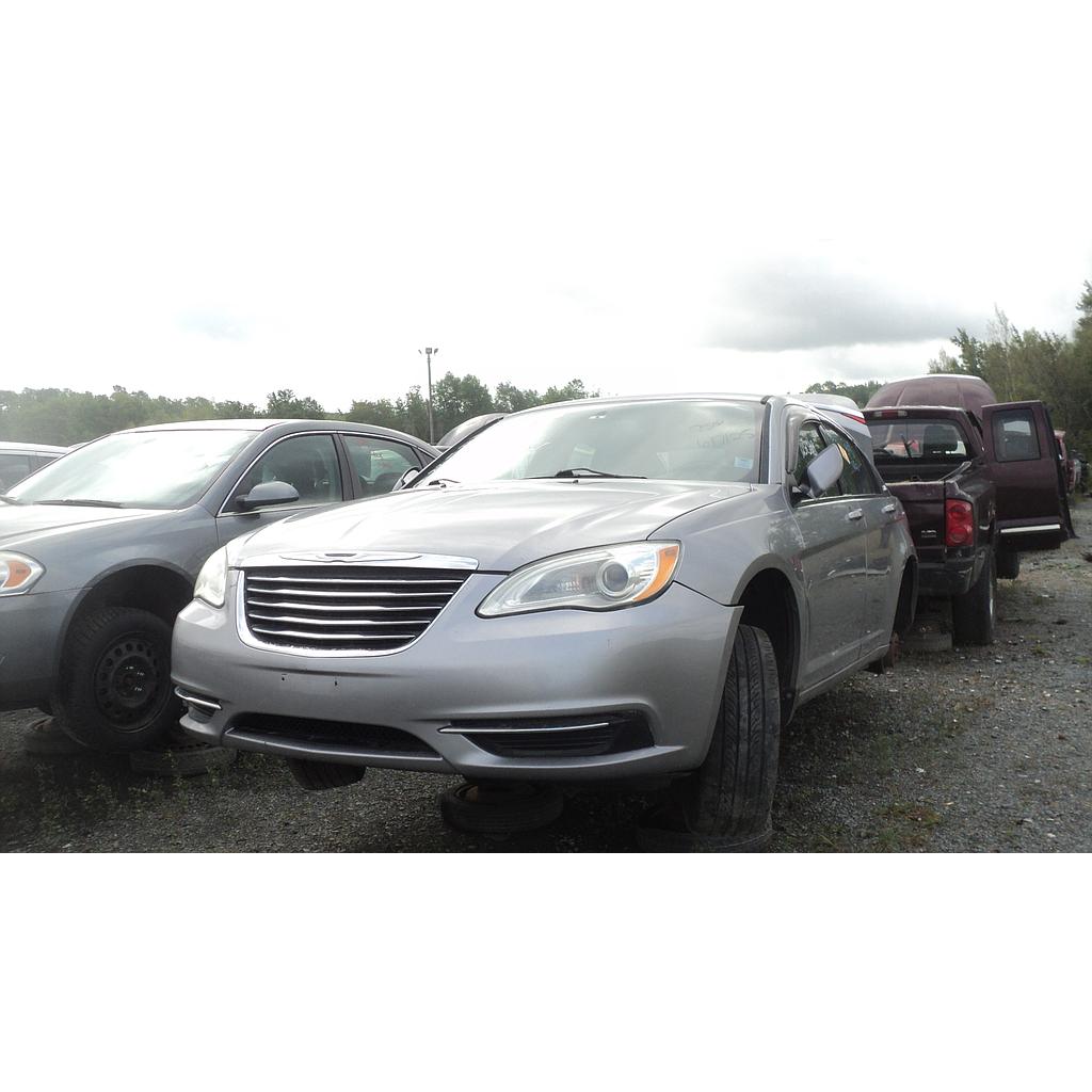 CHRYSLER 200 2013