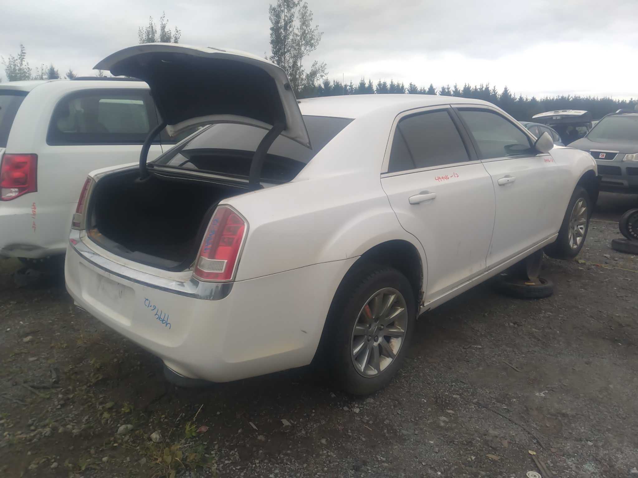 CHRYSLER 300 2012