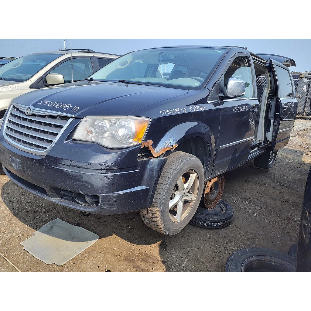 CHRYSLER TOWN &amp; COUNTRY 2010