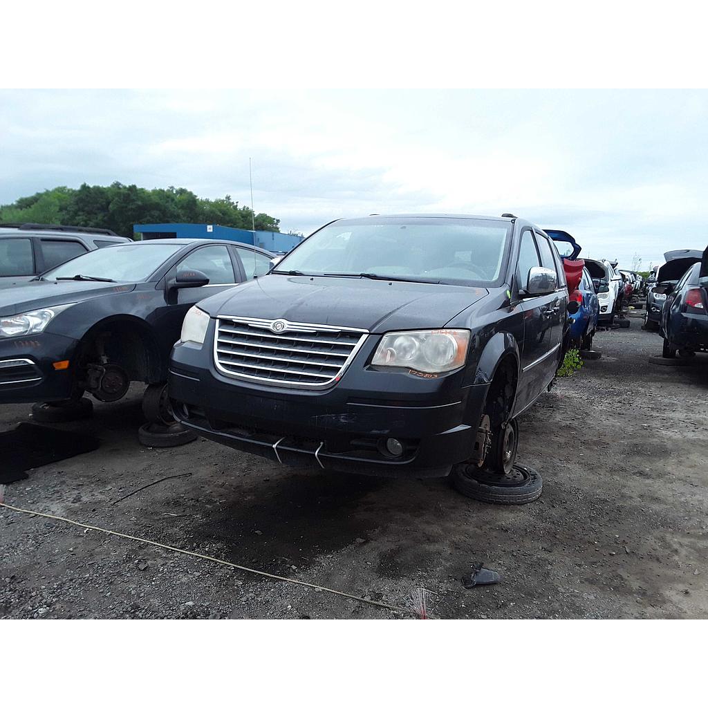 CHRYSLER TOWN & COUNTRY 2010