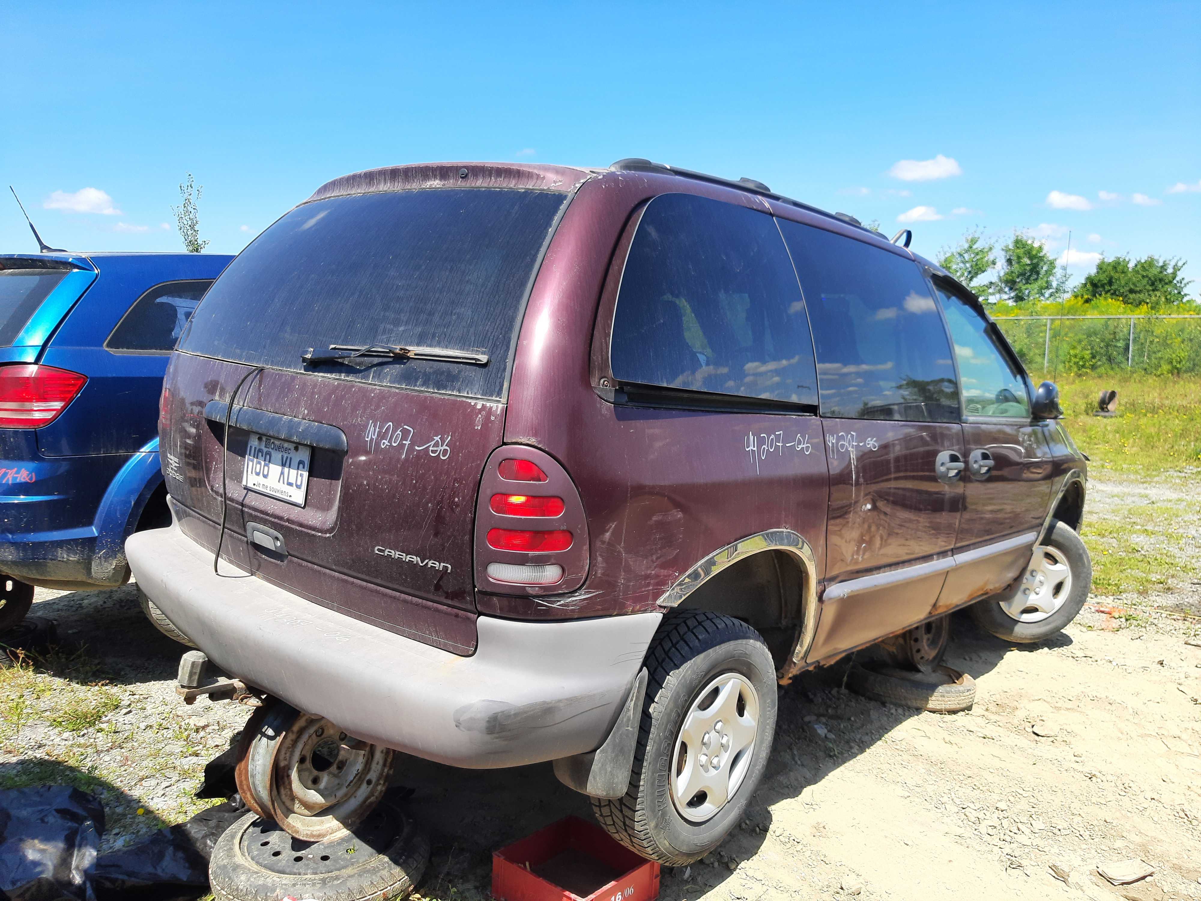 DODGE CARAVAN 2000