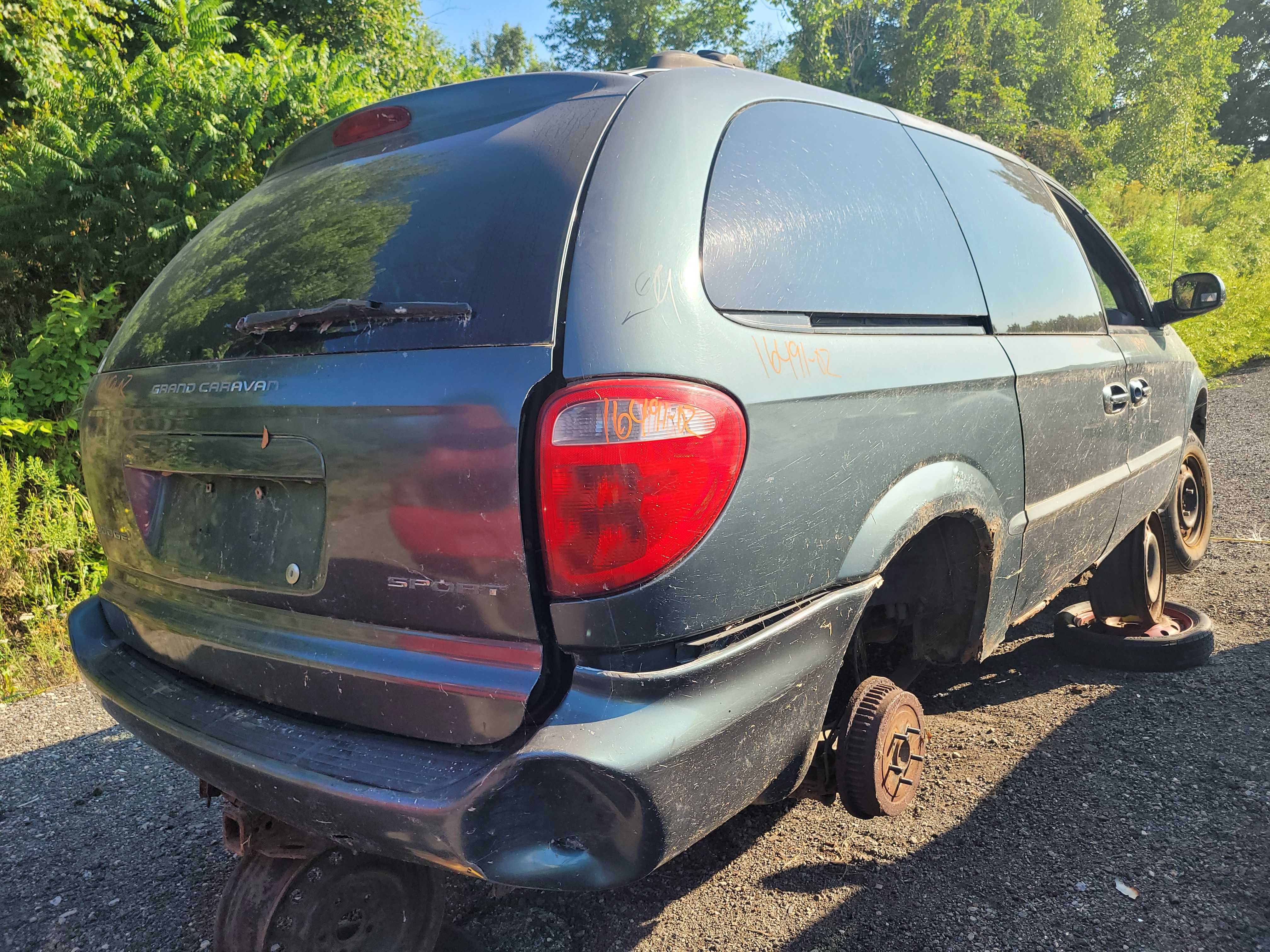 DODGE CARAVAN 2002