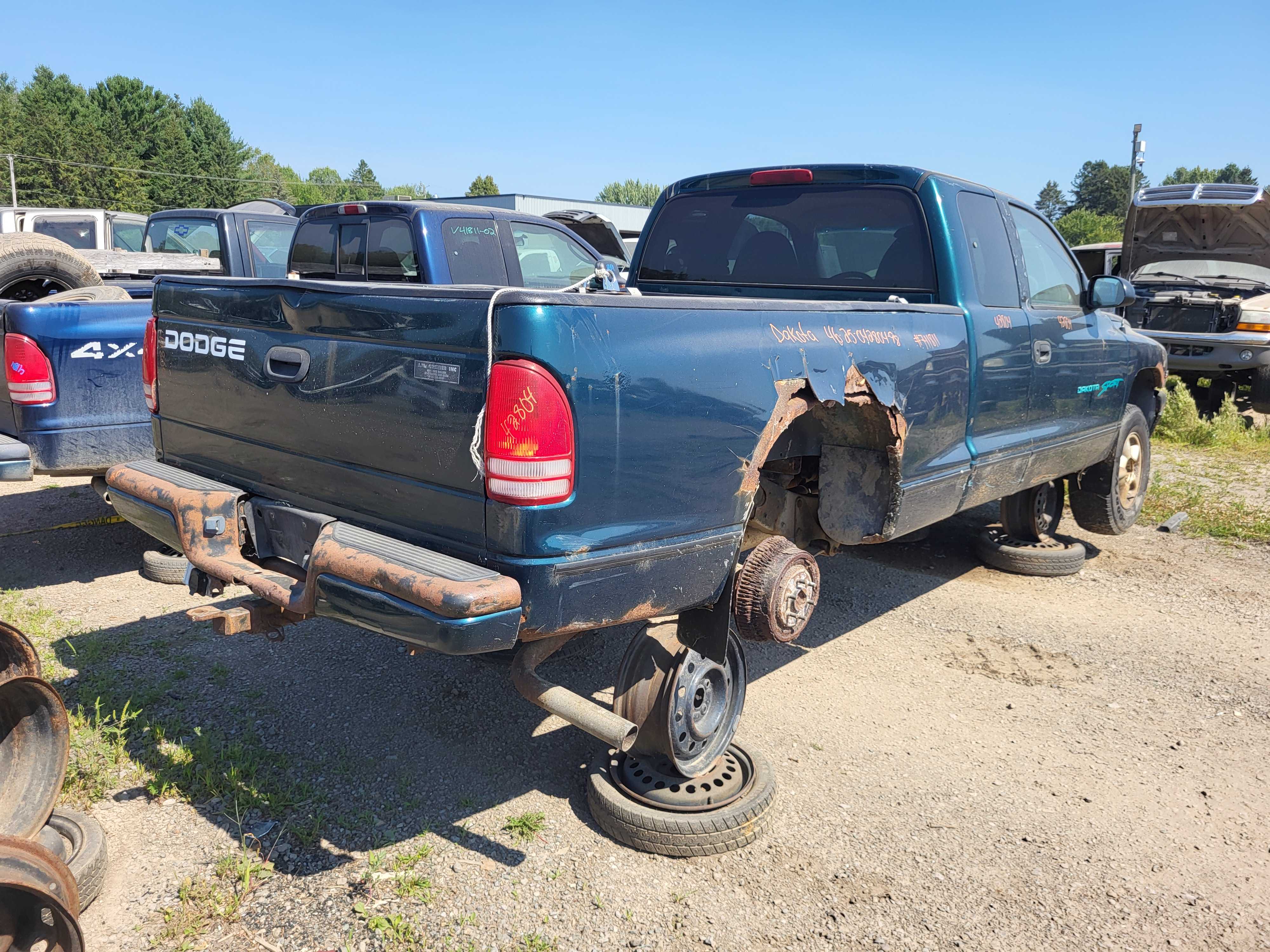 DODGE DAKOTA 1998