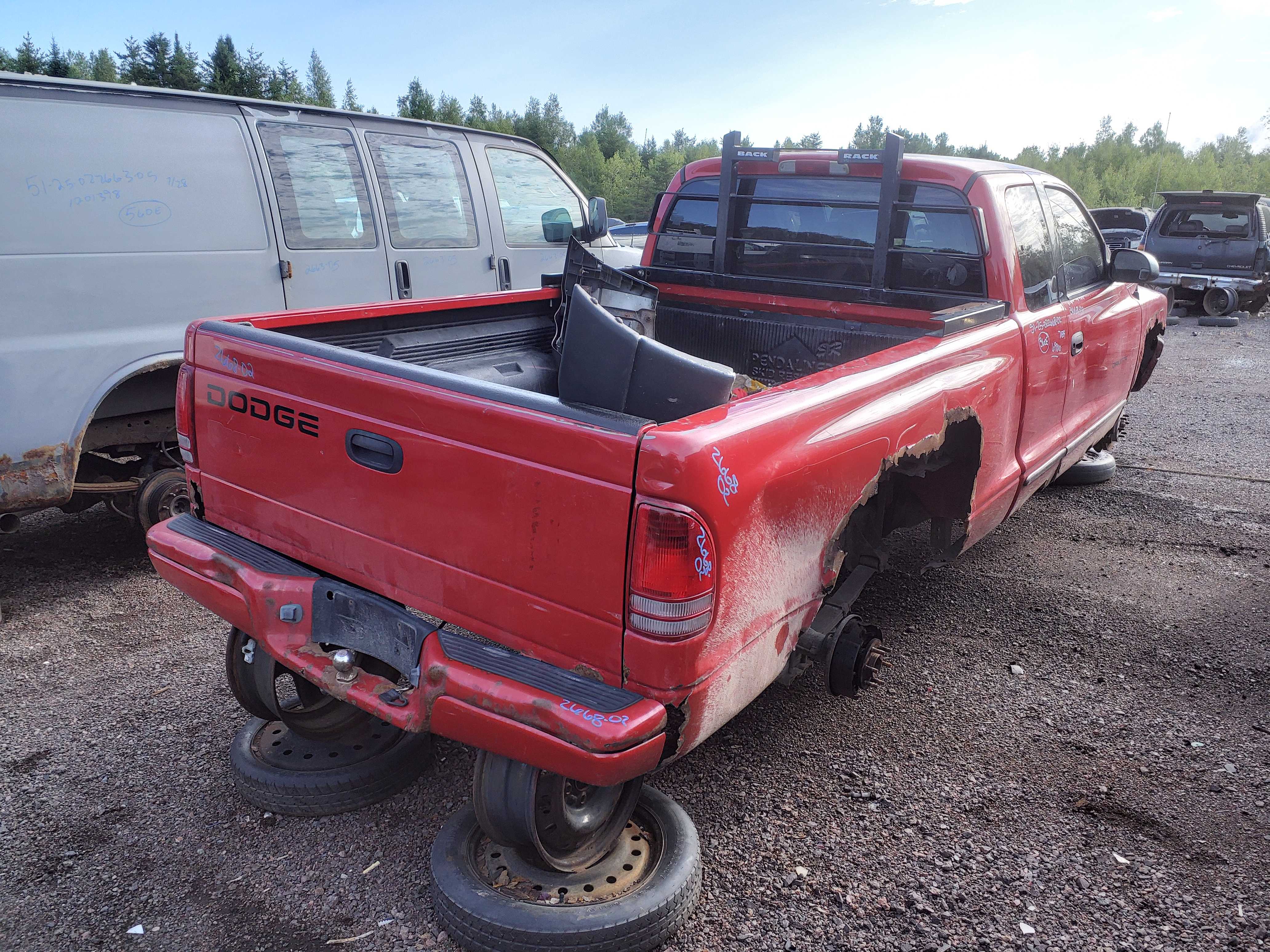 DODGE DAKOTA 2002