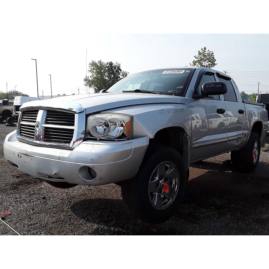 DODGE DAKOTA 2005