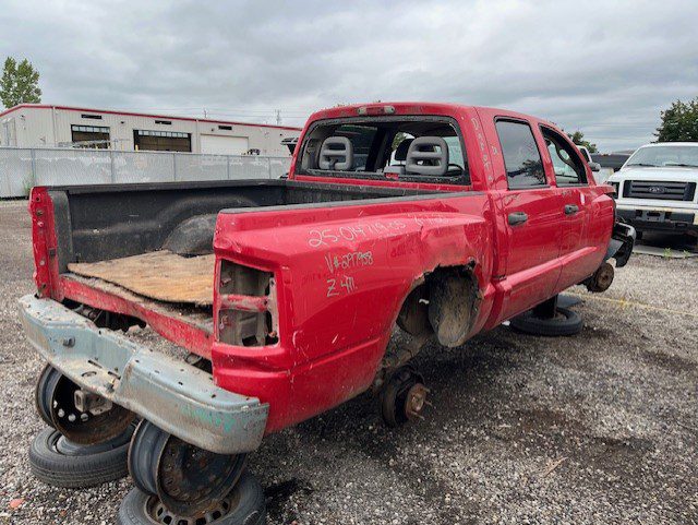 DODGE DAKOTA 2005