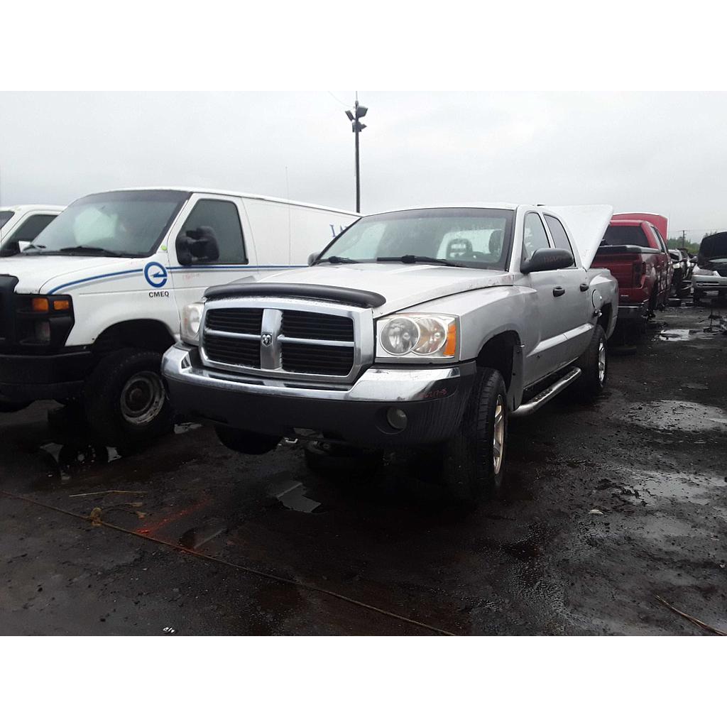 DODGE DAKOTA 2005