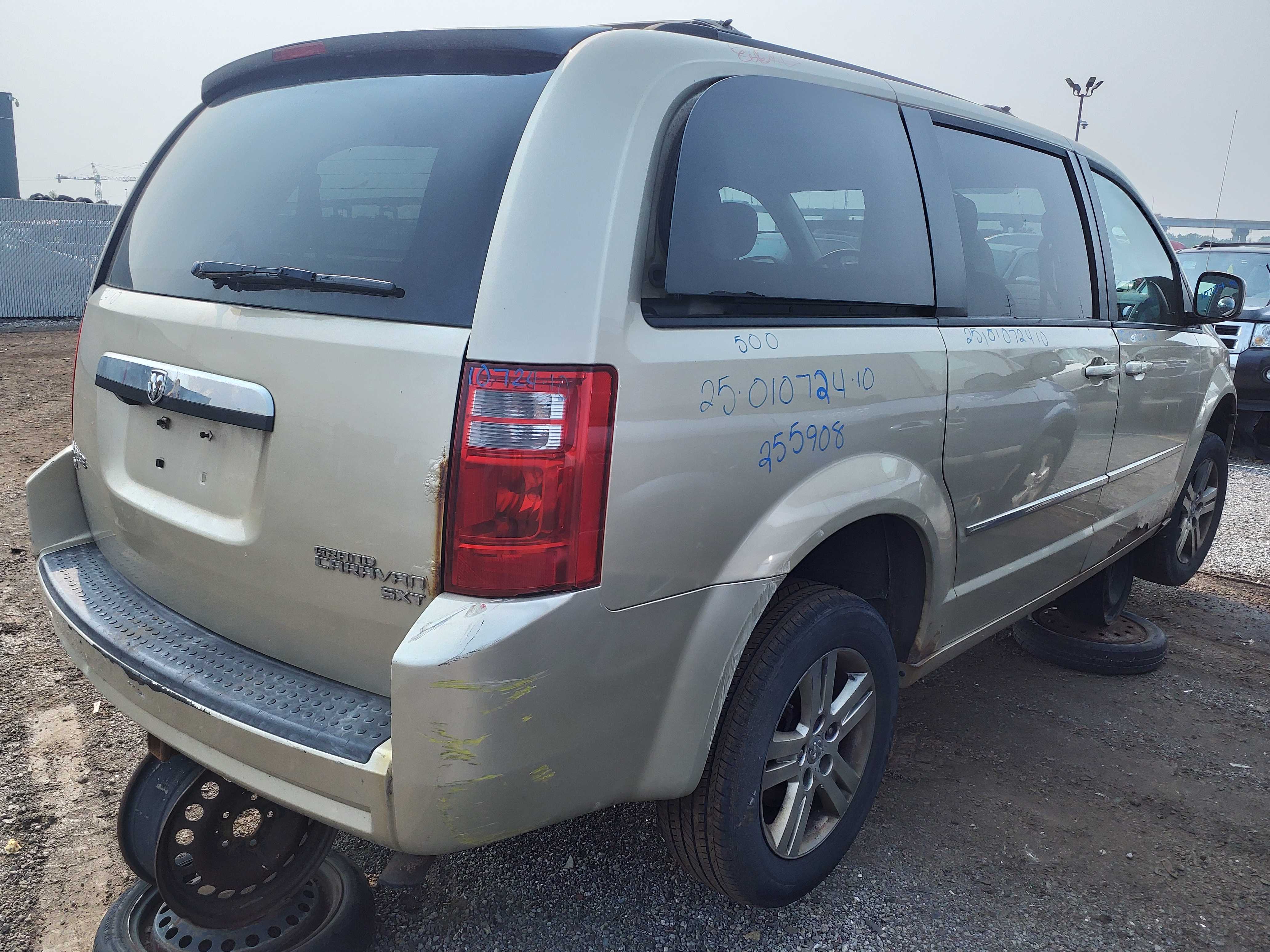 DODGE GRAND CARAVAN 2010