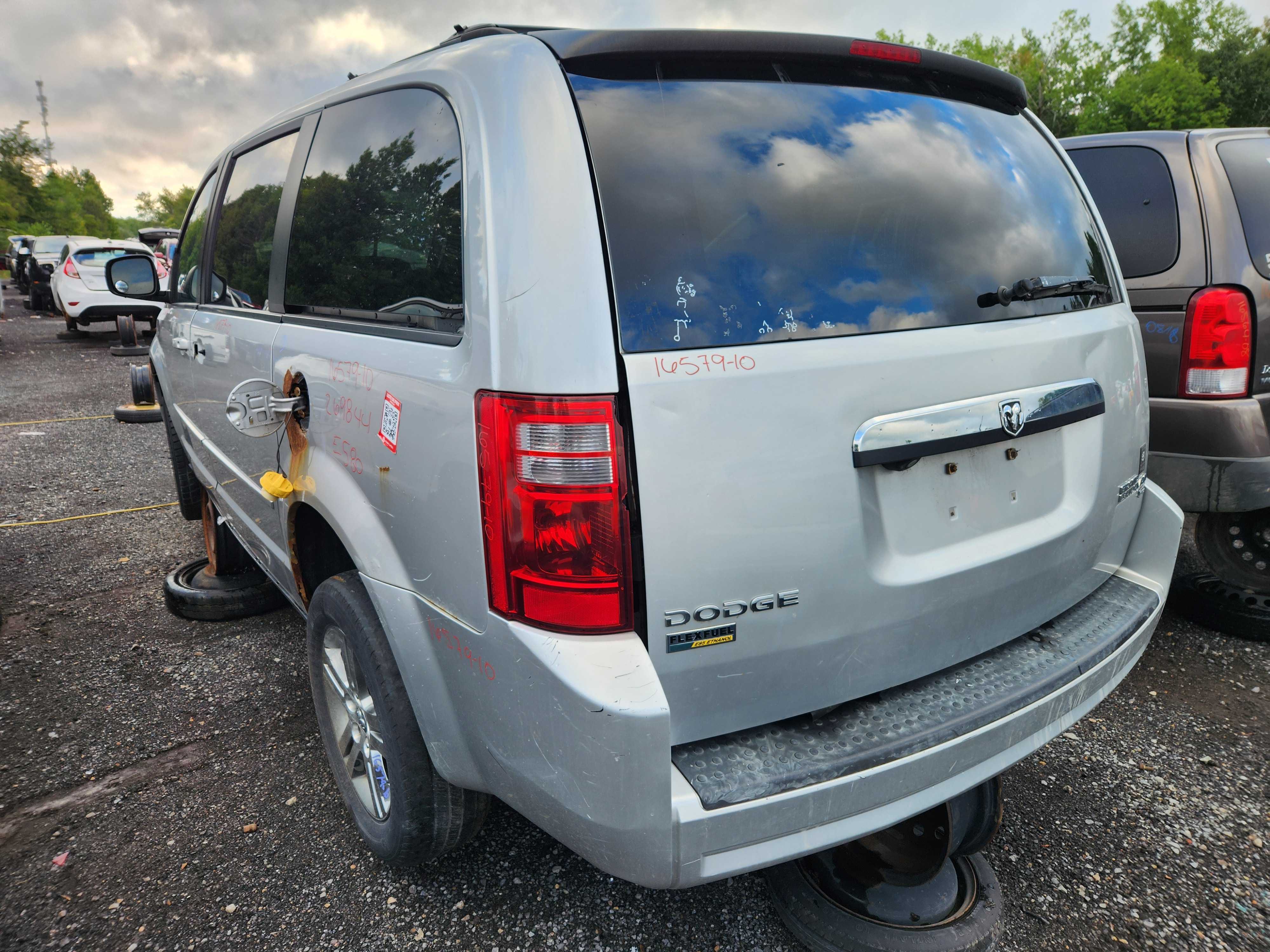 DODGE GRAND CARAVAN 2010