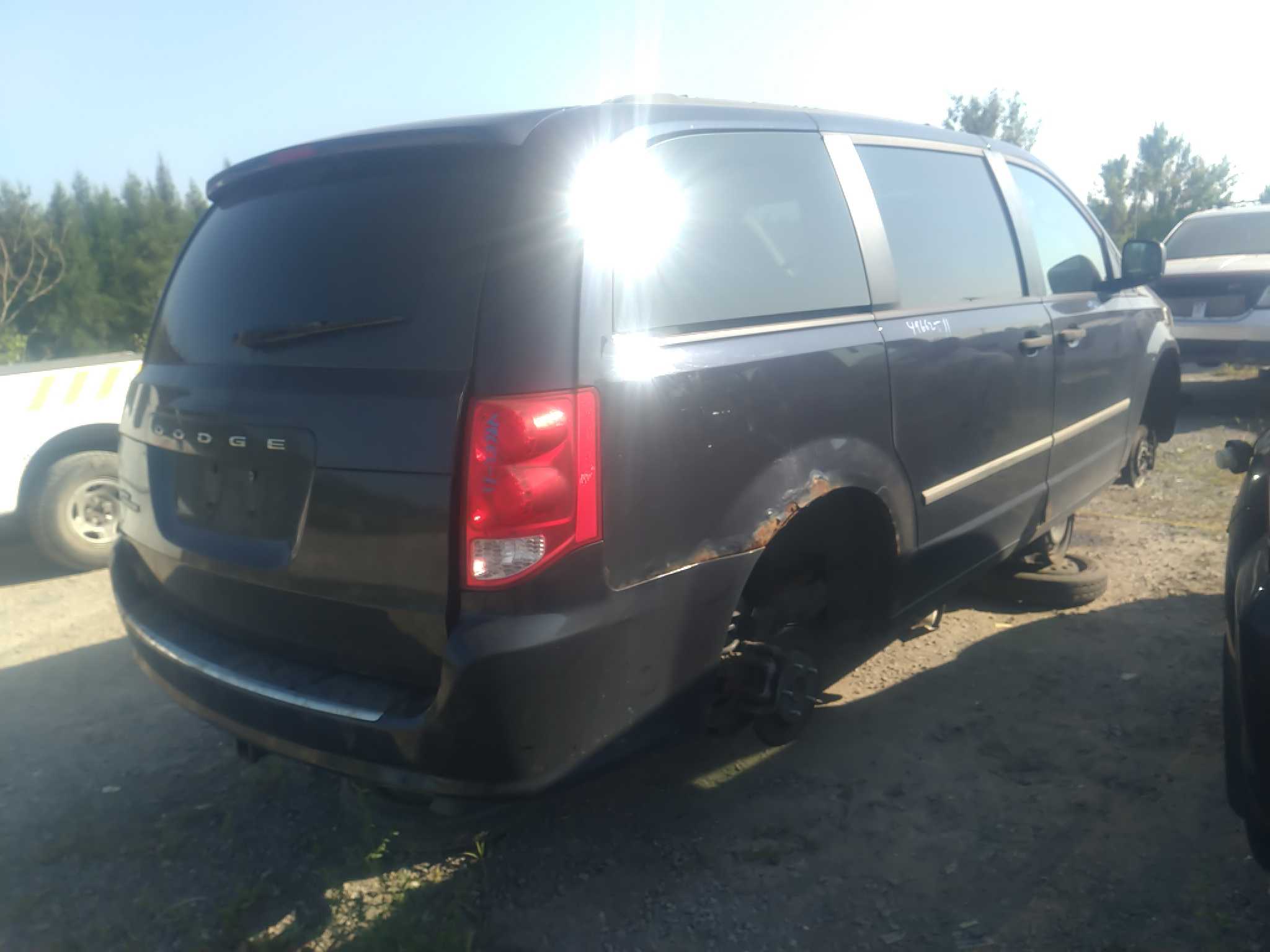 DODGE GRAND CARAVAN 2011