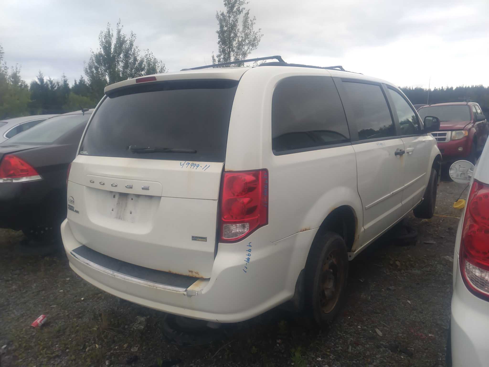 DODGE GRAND CARAVAN 2011