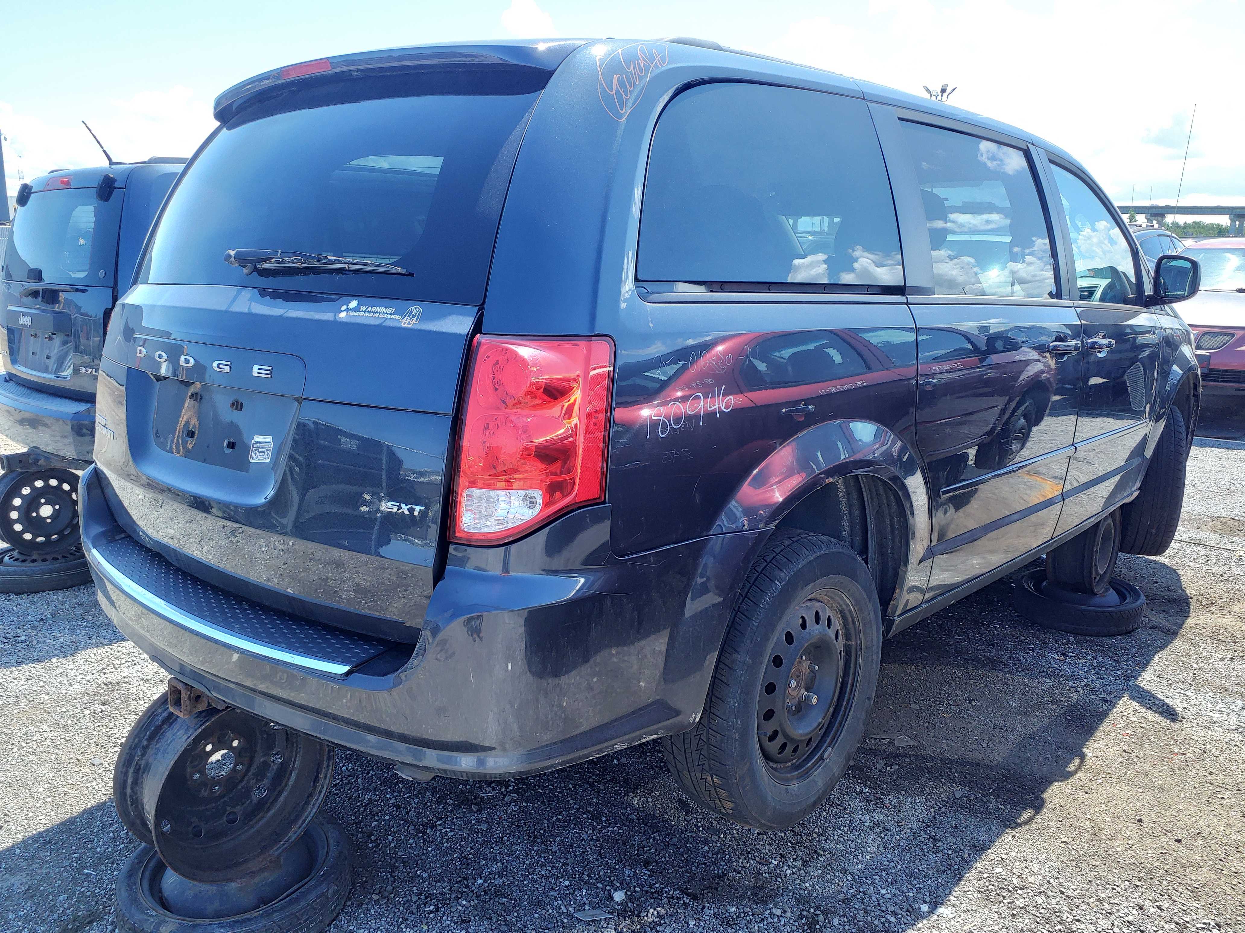 DODGE GRAND CARAVAN 2014