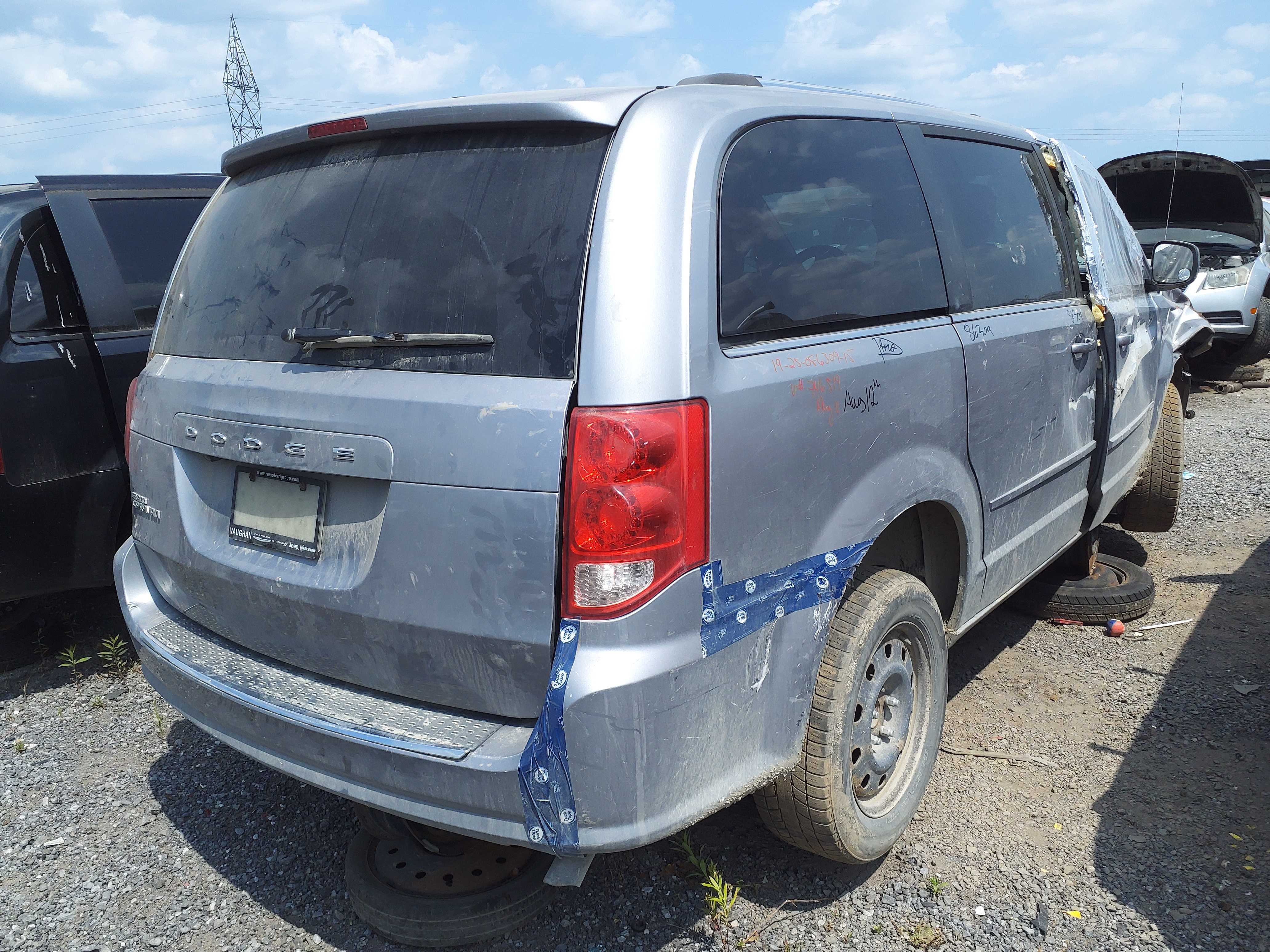 DODGE GRAND CARAVAN 2015
