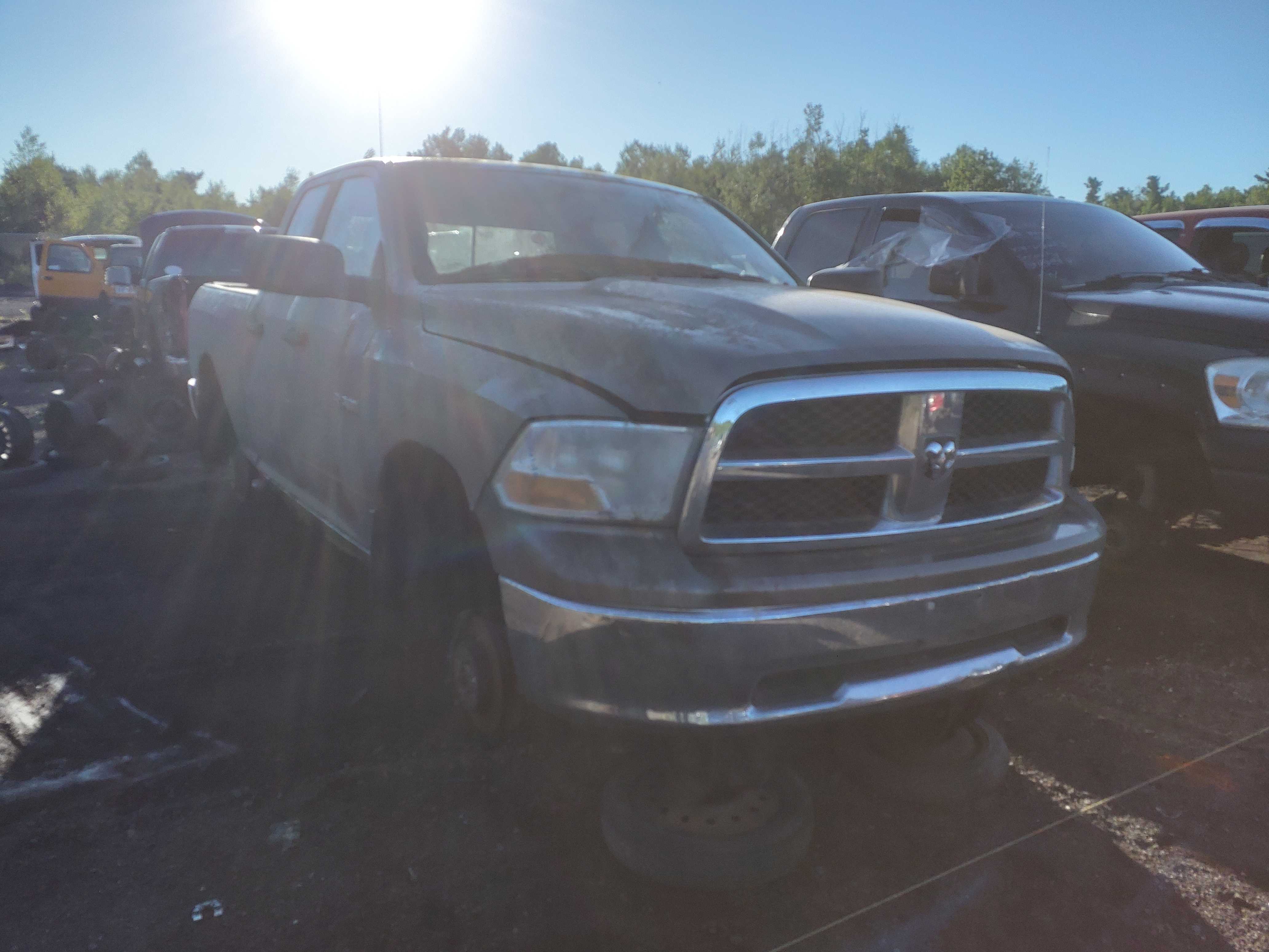 DODGE RAM 1500 2010