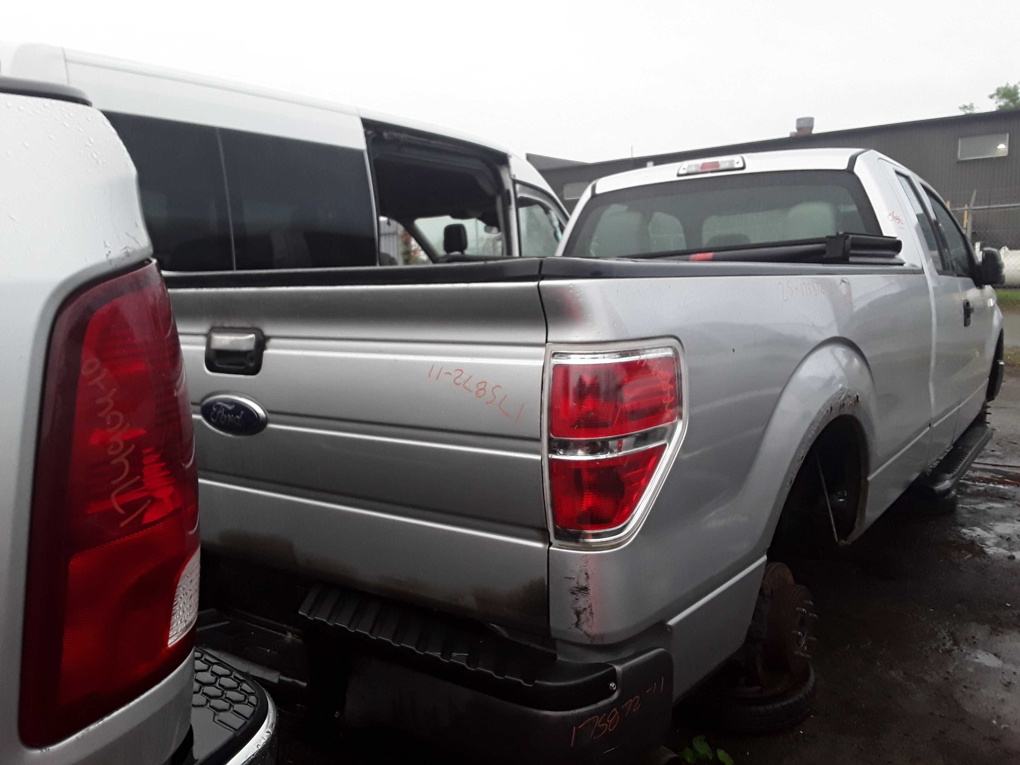 FORD F-150 2011