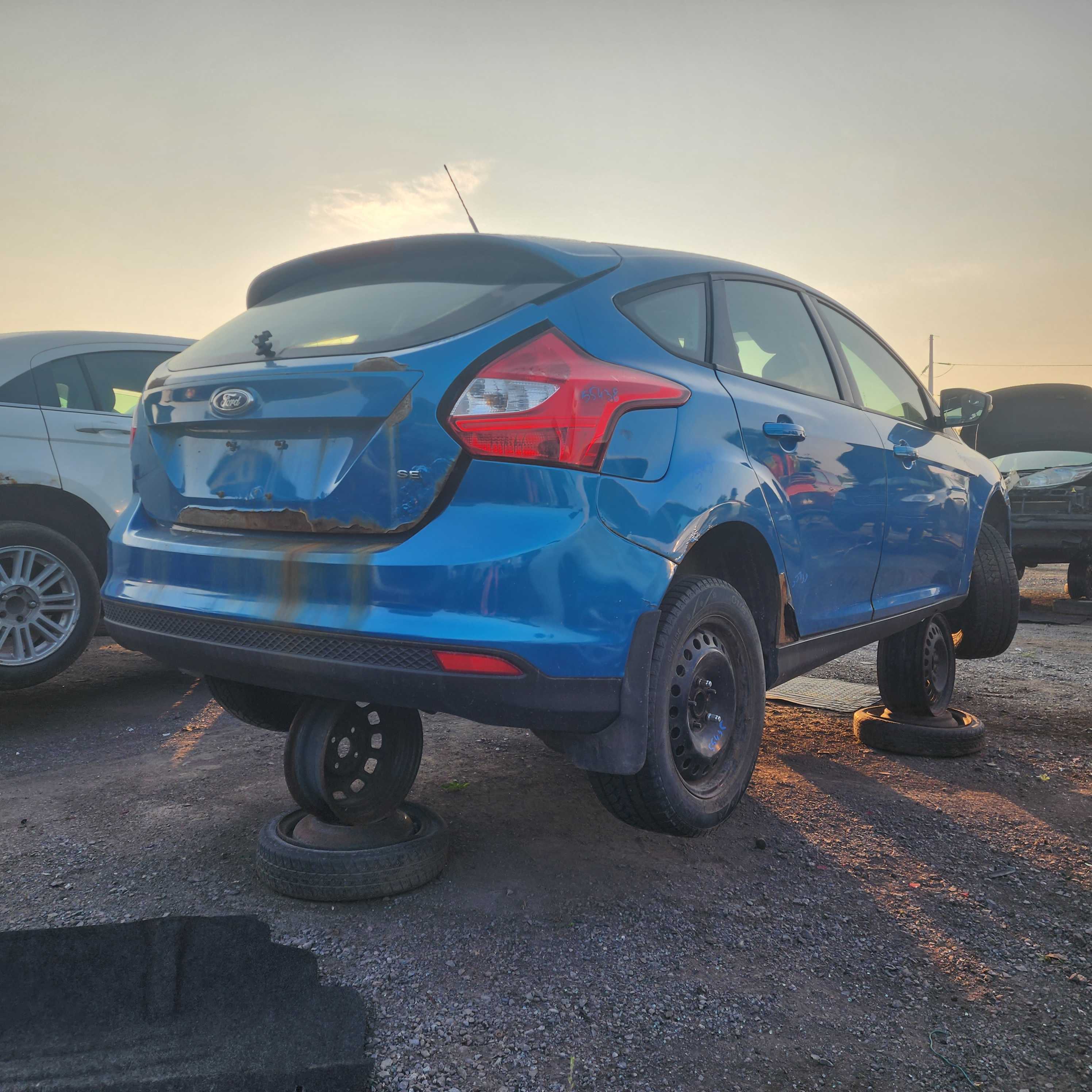FORD FOCUS 2012