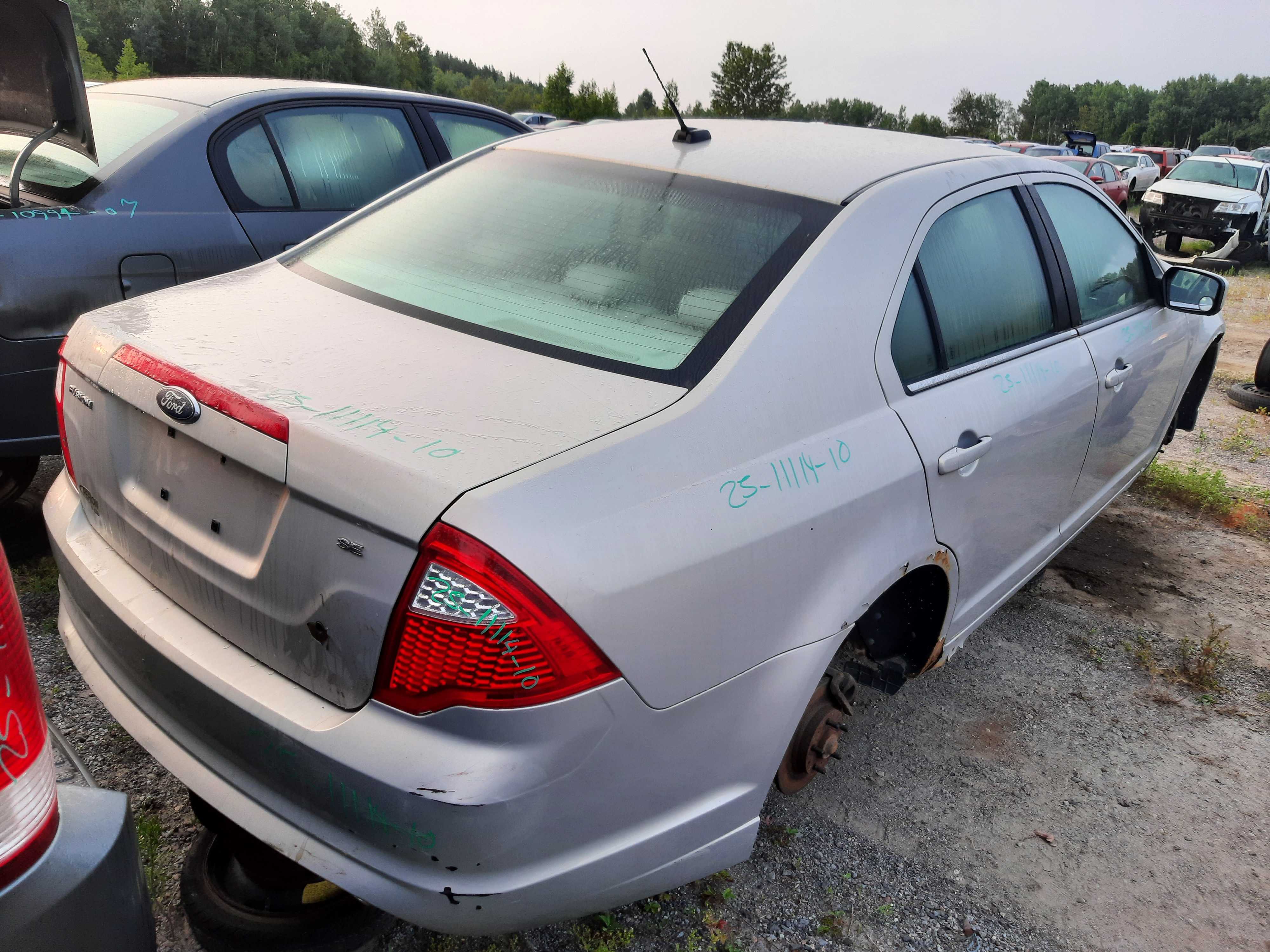 FORD FUSION 2010