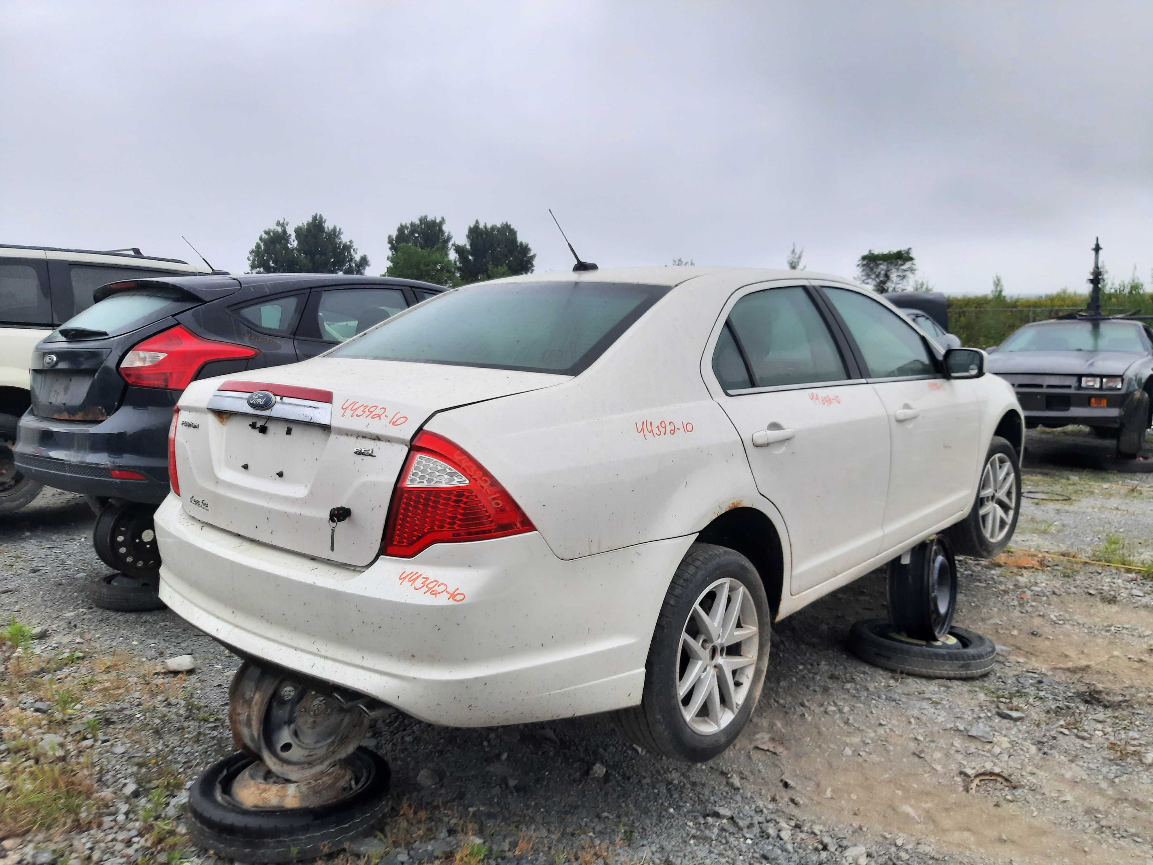 FORD FUSION 2010