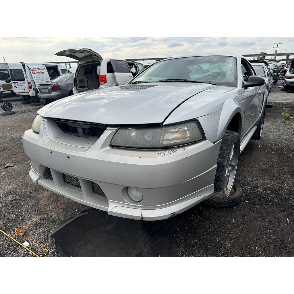 FORD MUSTANG 2001