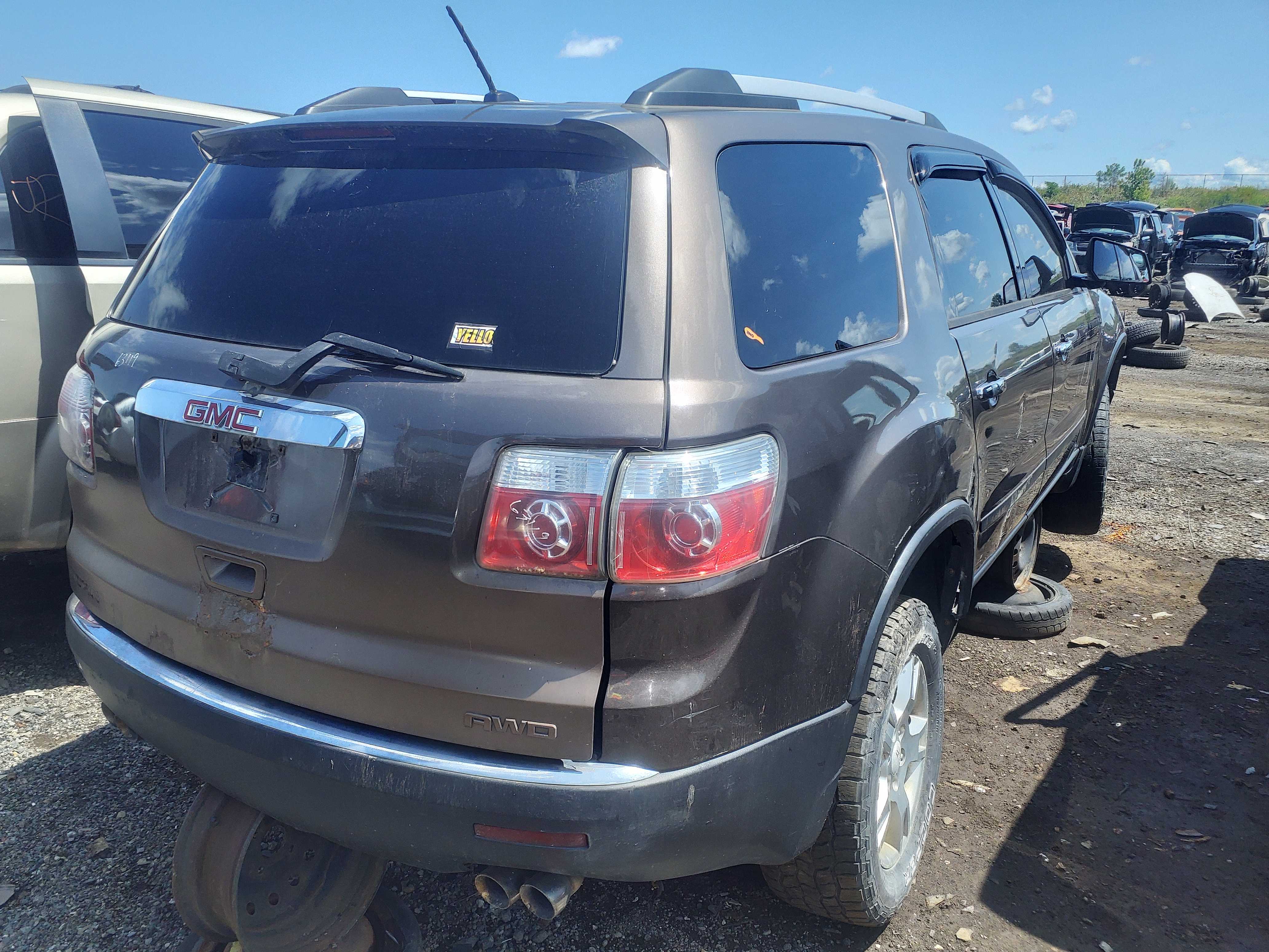 GMC ACADIA 2011