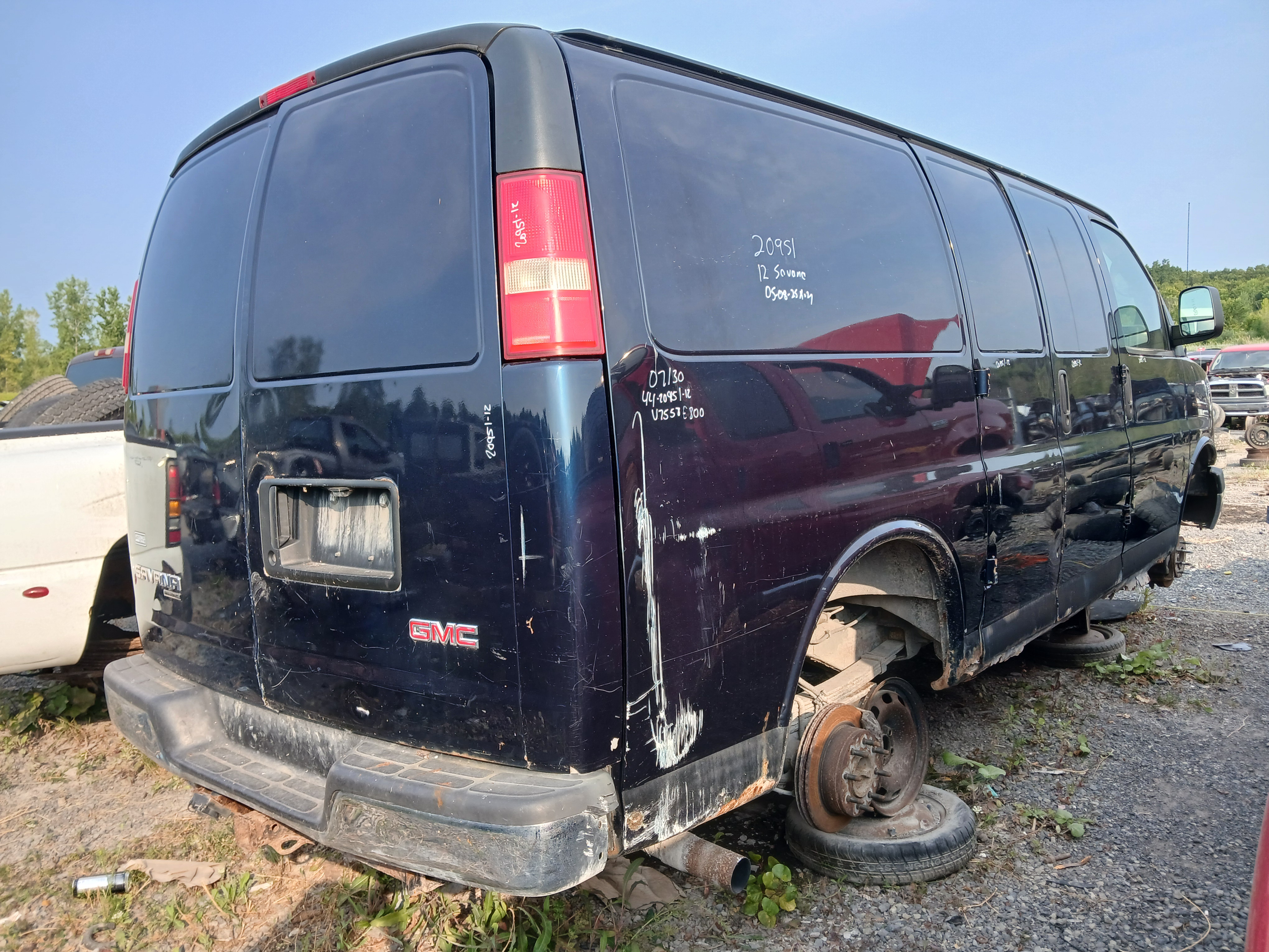 GMC SAVANA CARGO 2012