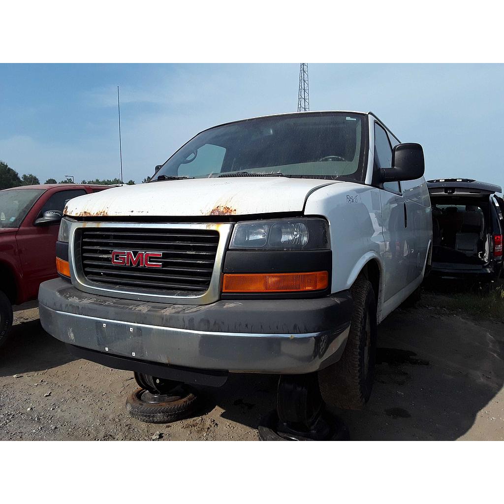 GMC SAVANA CARGO 2015