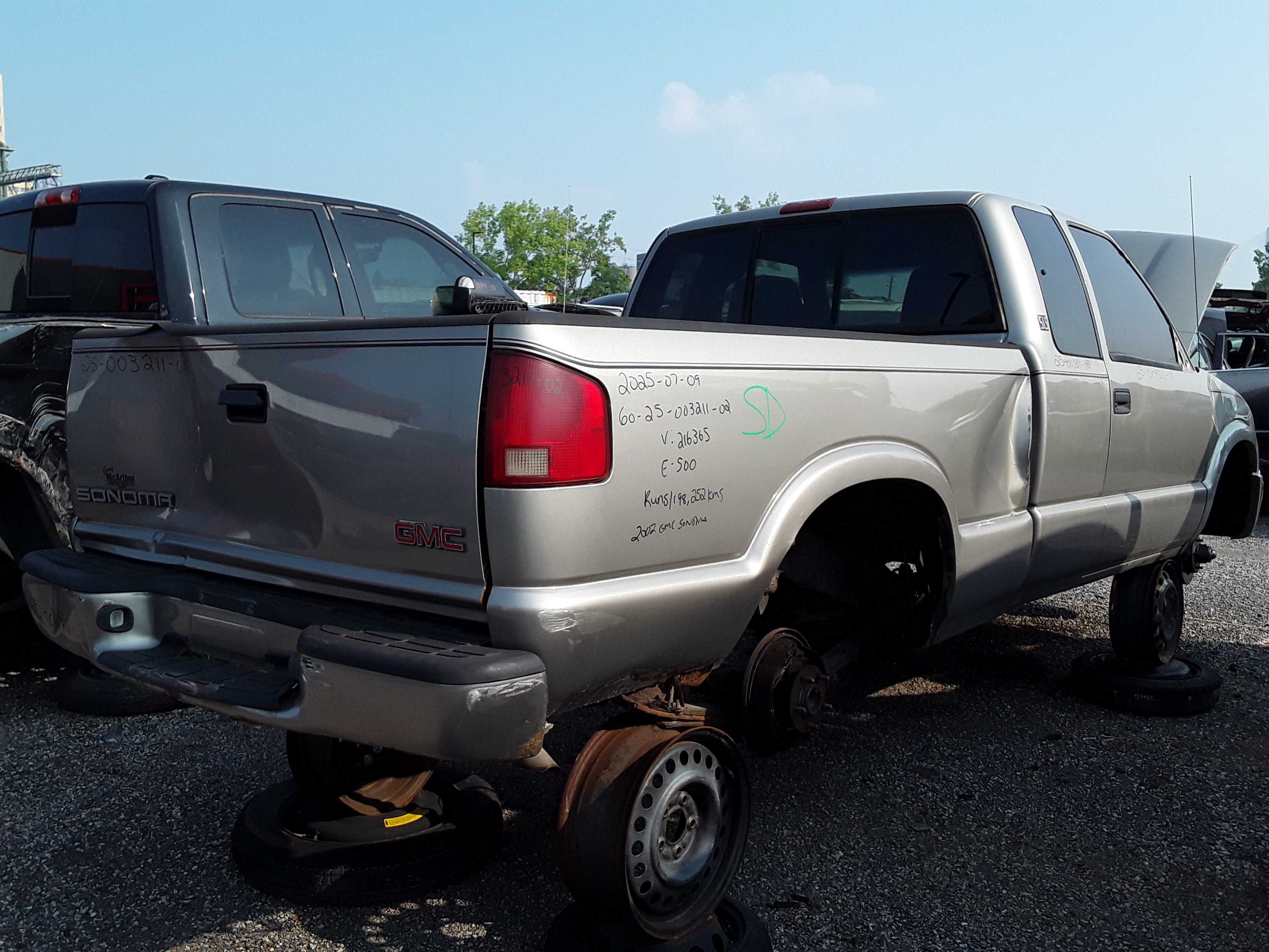 GMC SONOMA 2002