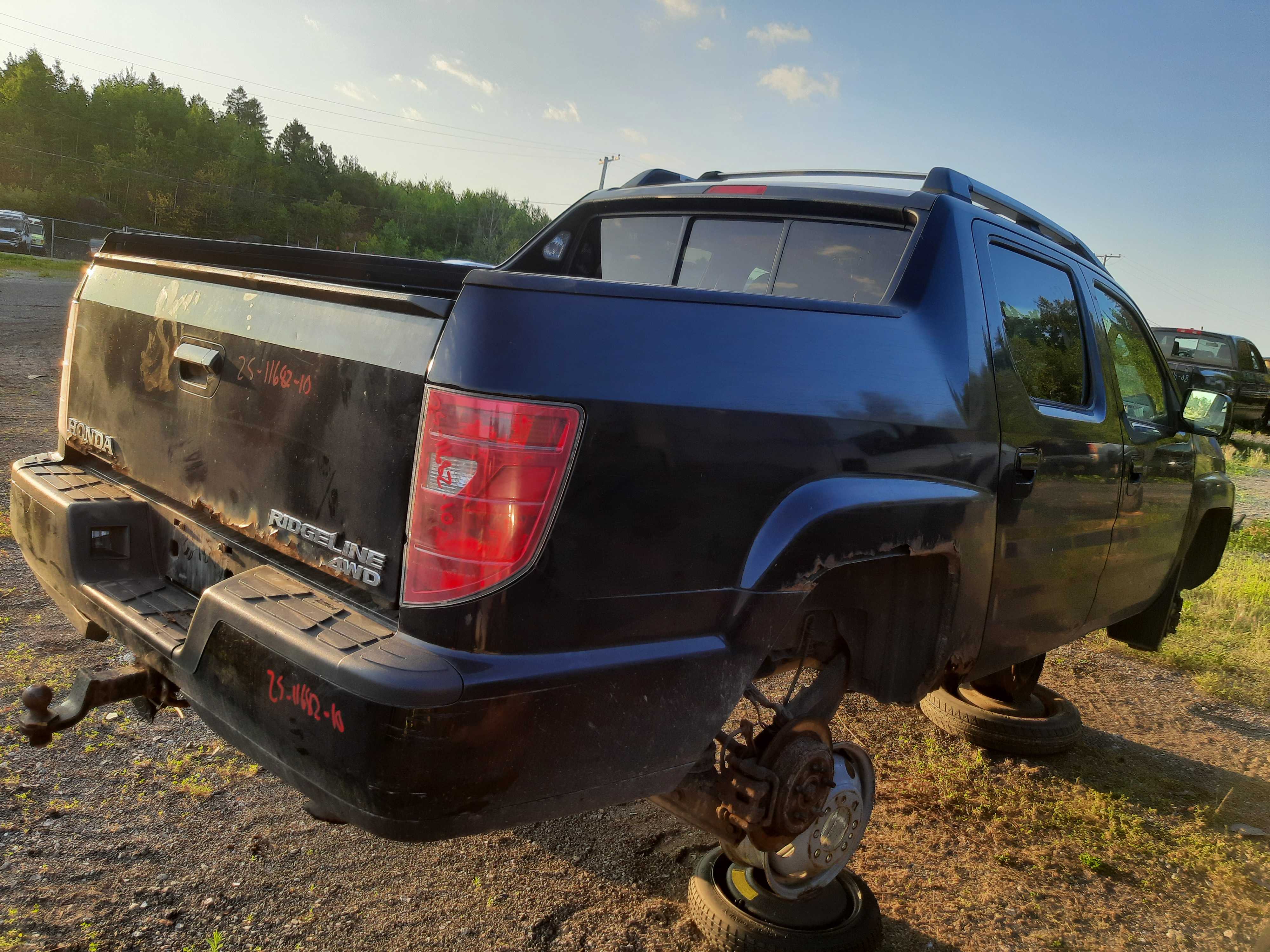 HONDA RIDGELINE 2010