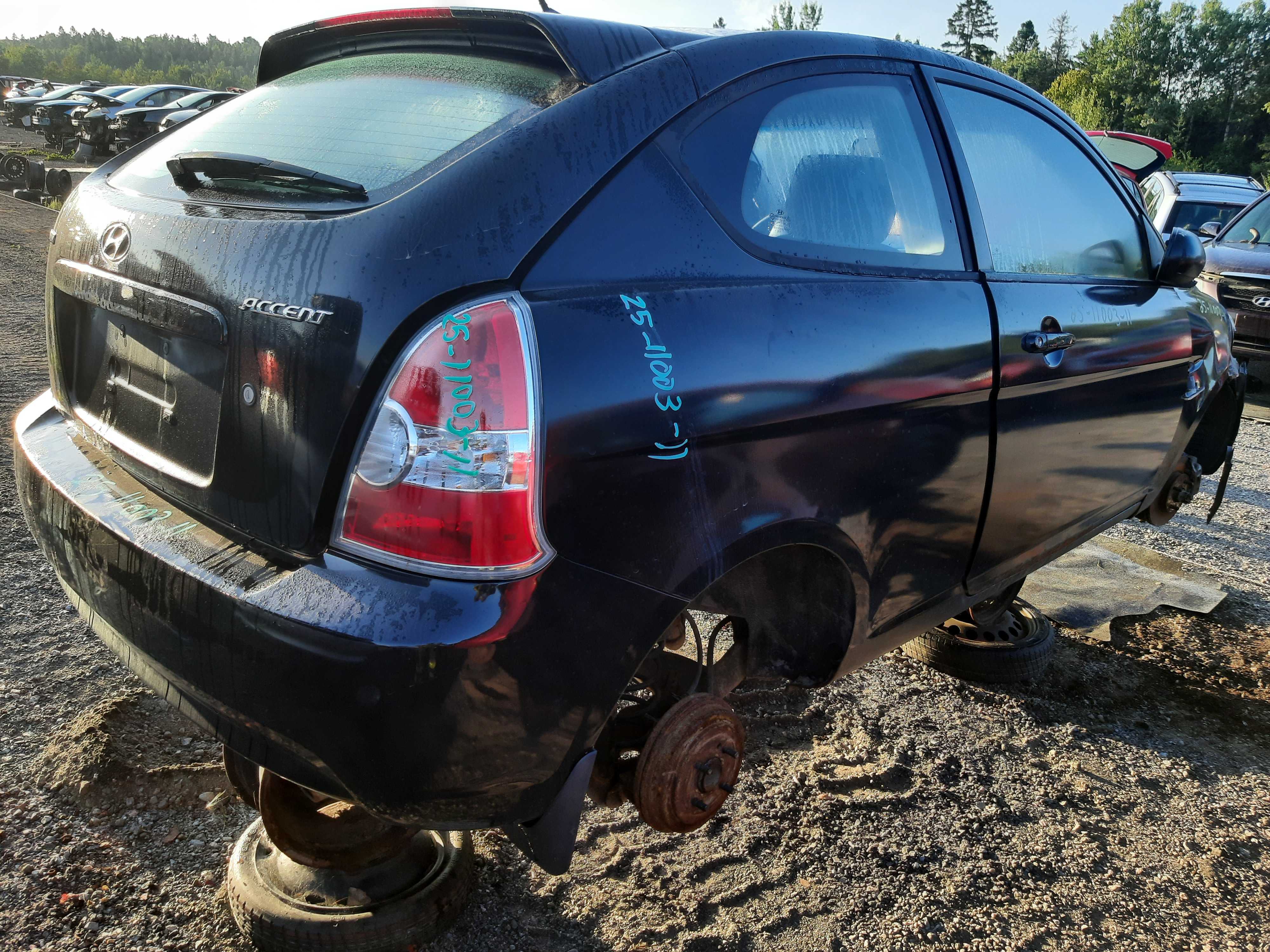 HYUNDAI ACCENT 2011