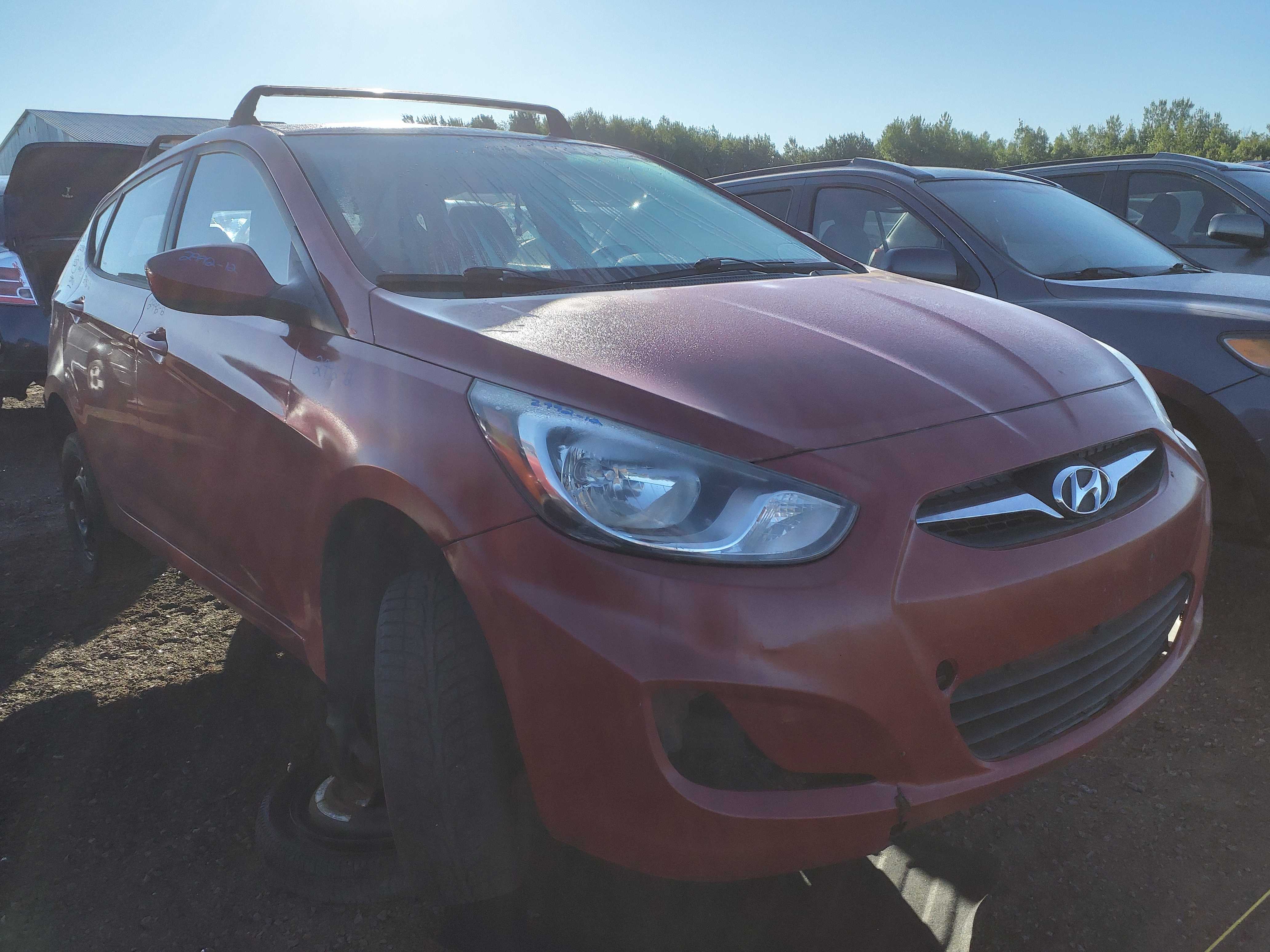 HYUNDAI ACCENT 2012