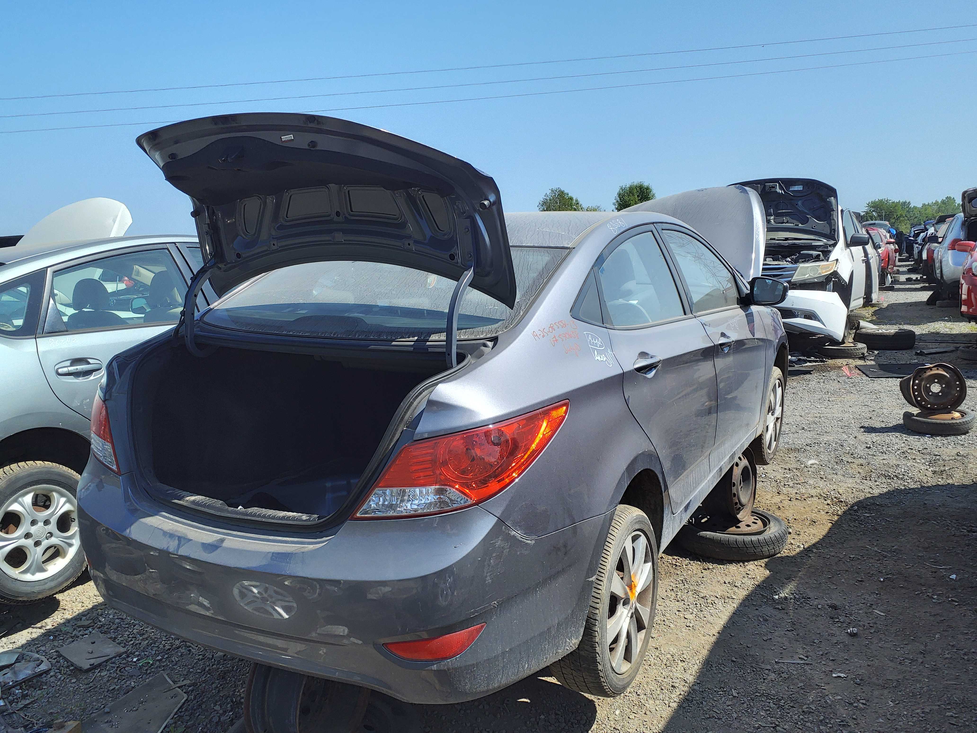 HYUNDAI ACCENT 2013