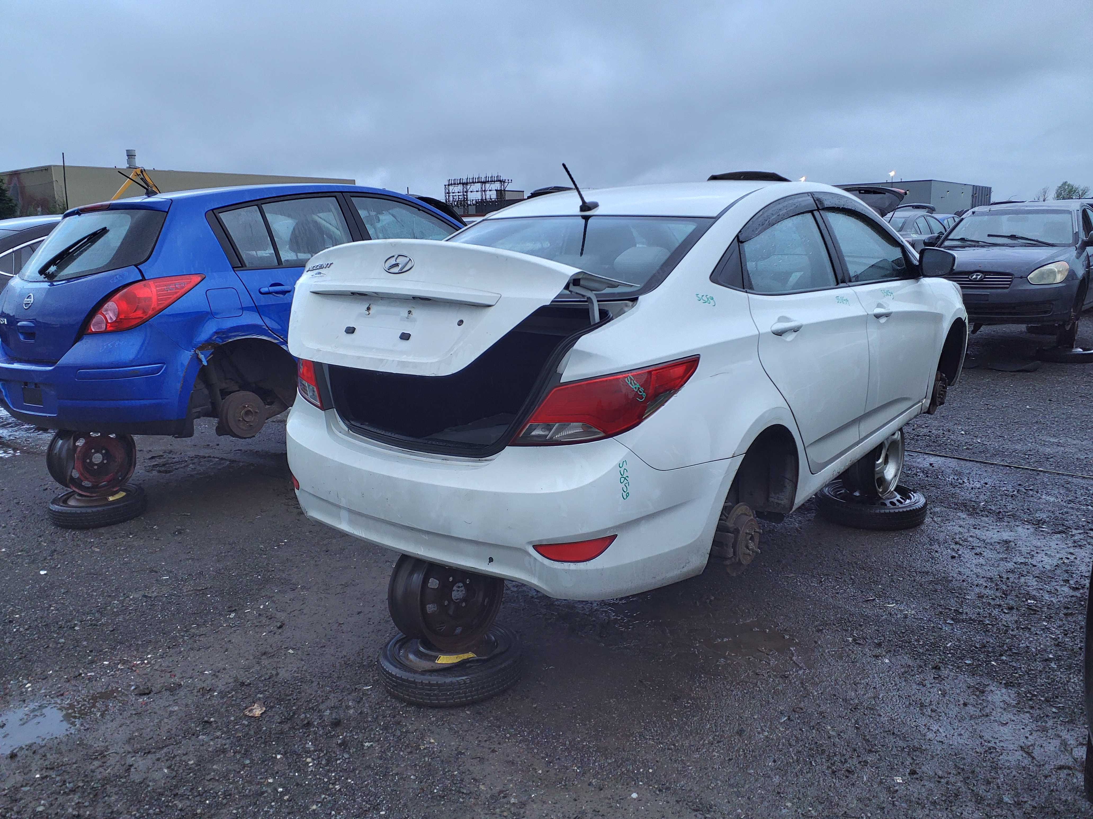 HYUNDAI ACCENT 2016